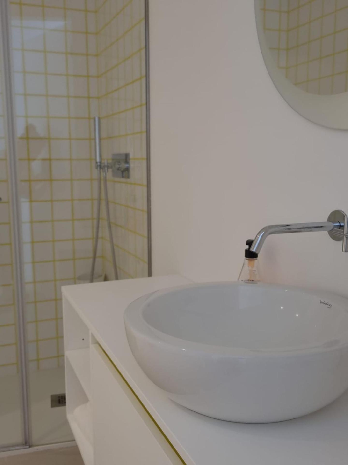 One-Bedroom Apartment - Photo 4