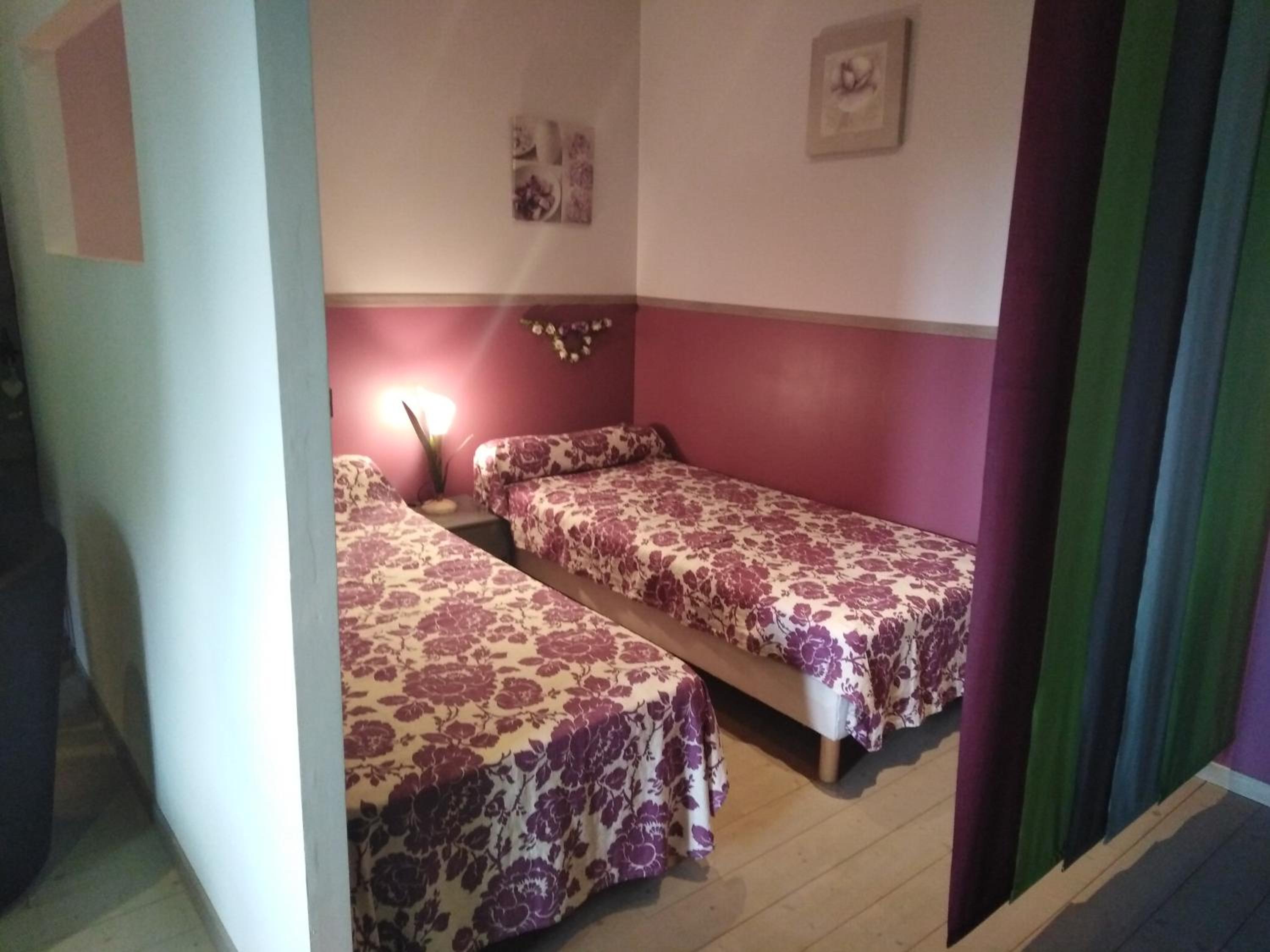 Queen Suite photo 2
