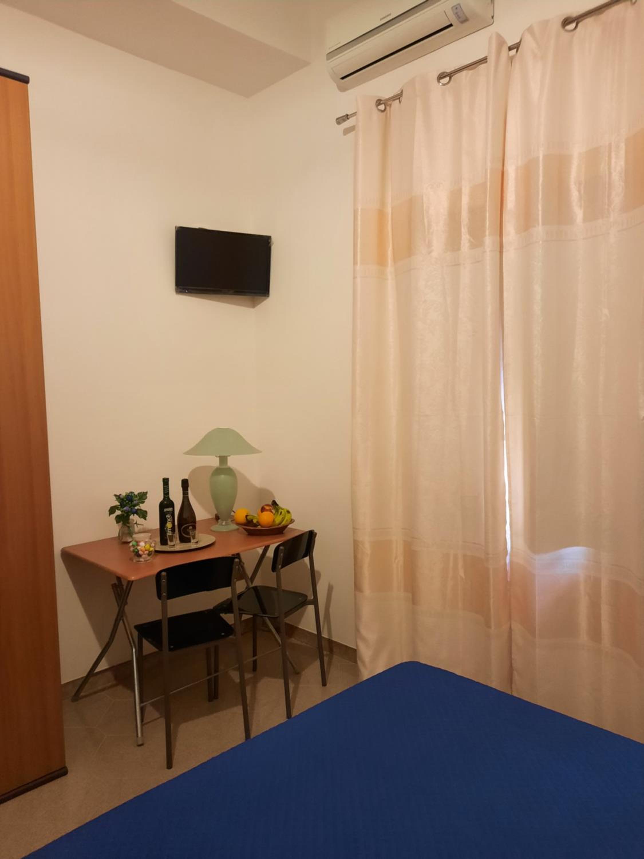 Large Double Room photo 2