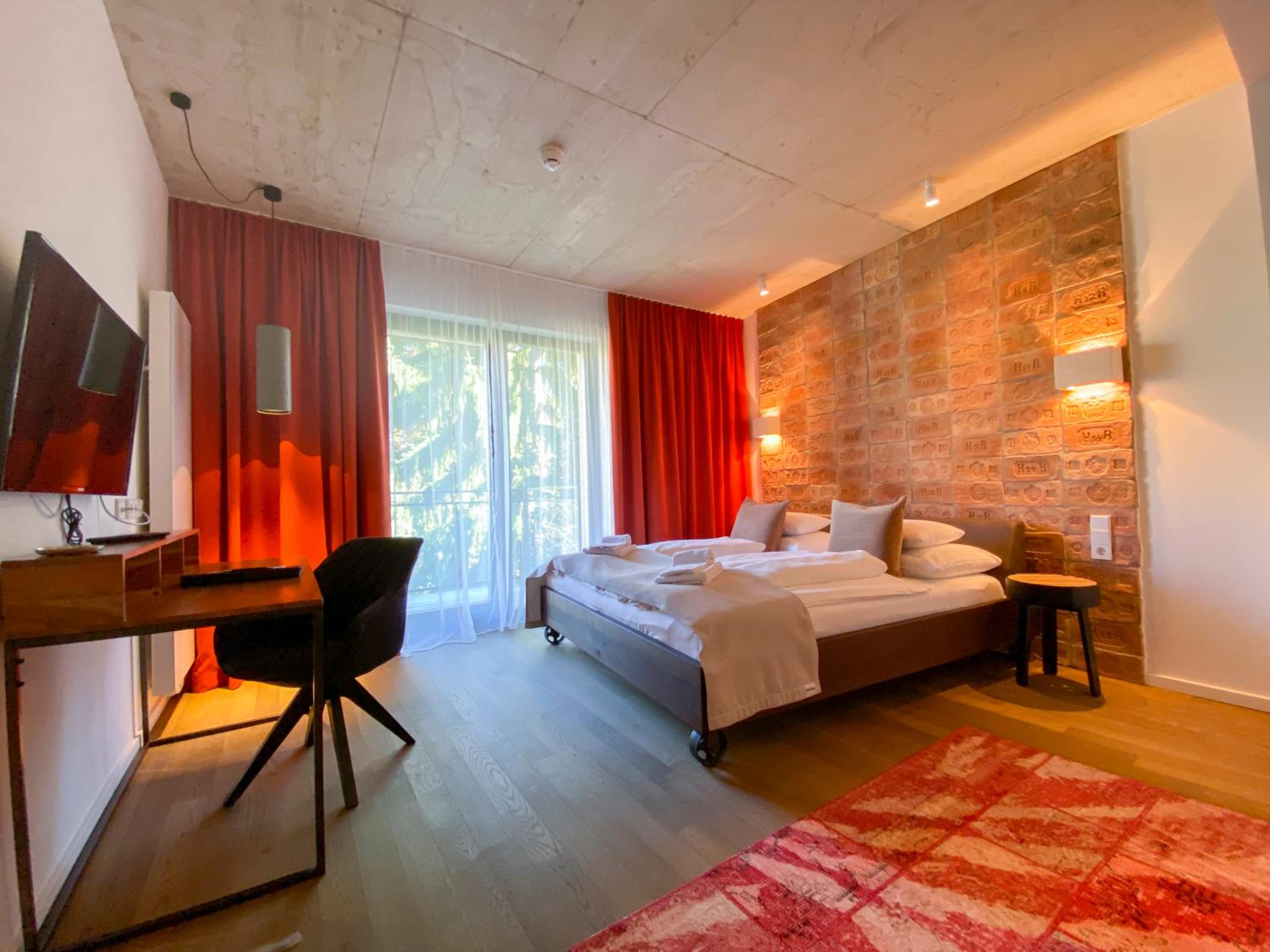 Small Deluxe Apartment - Photo 24