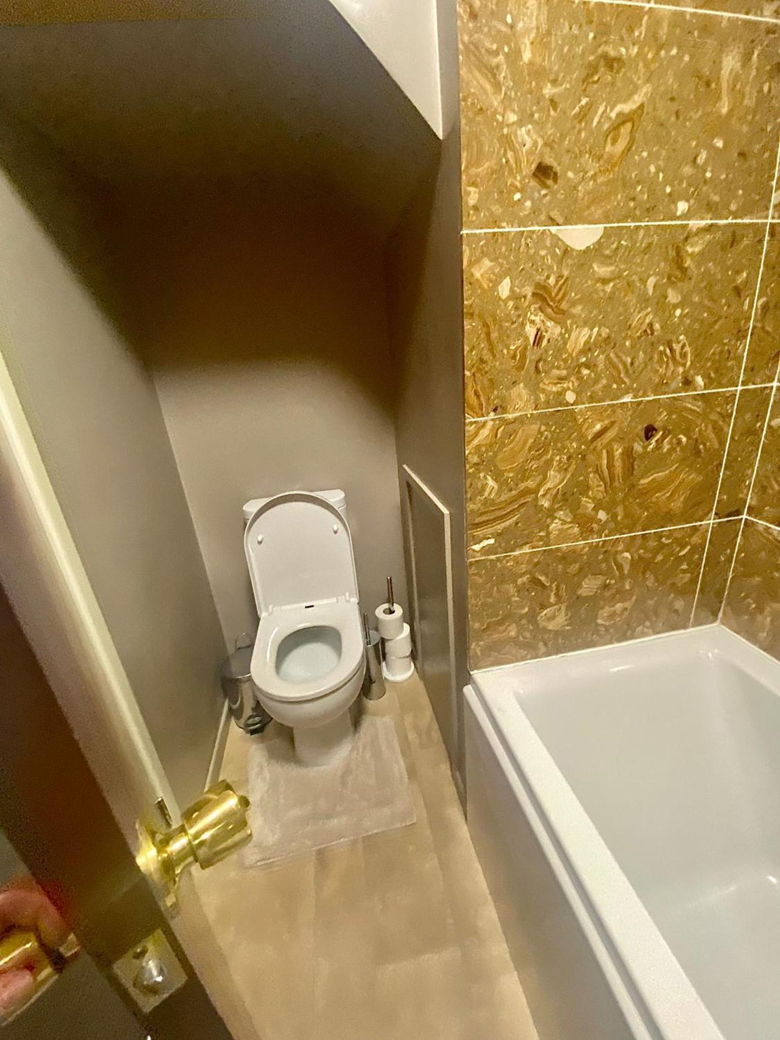 Two-Bedroom Apartment - Photo 9