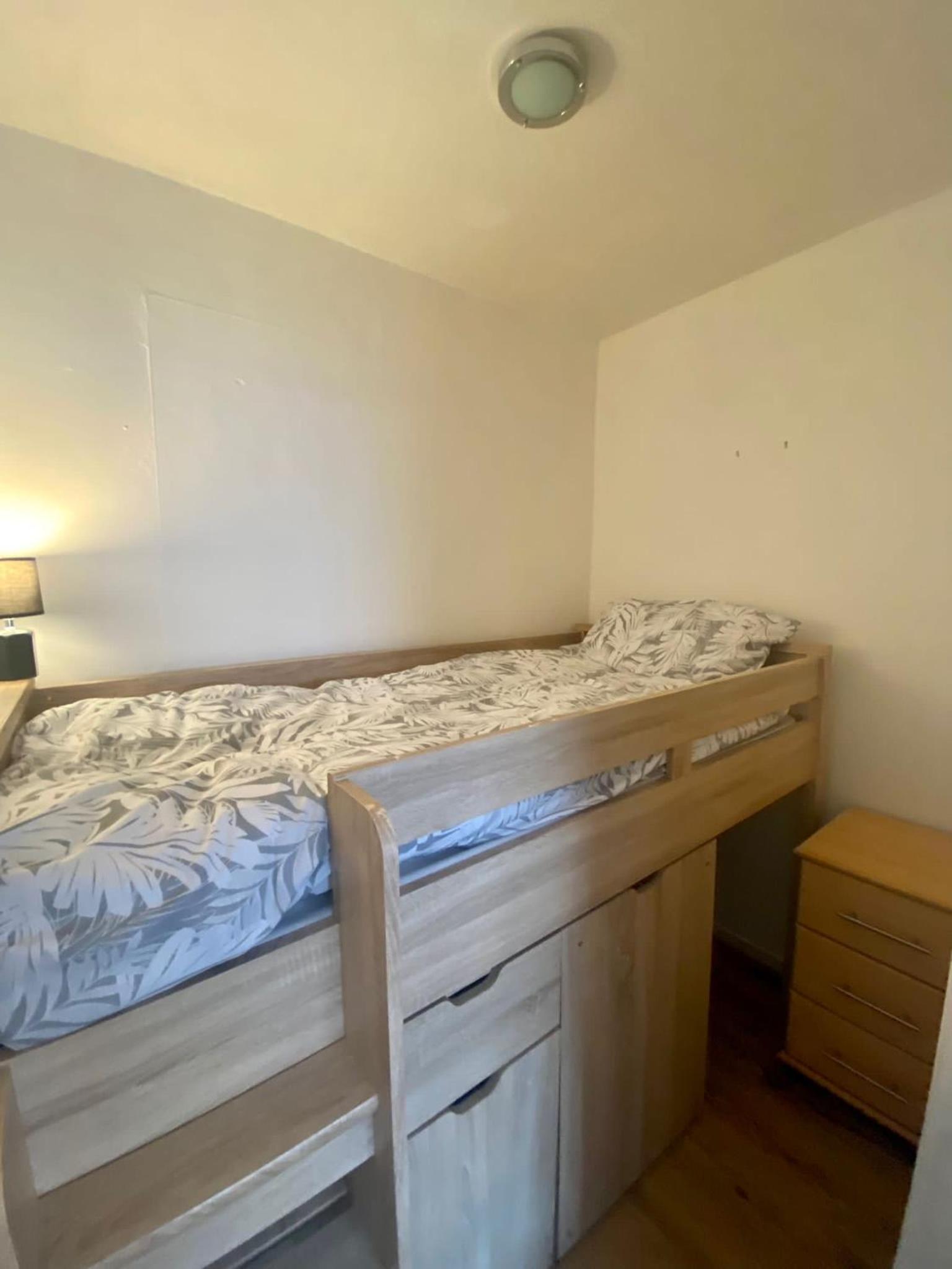 Two-Bedroom Apartment - Photo 4
