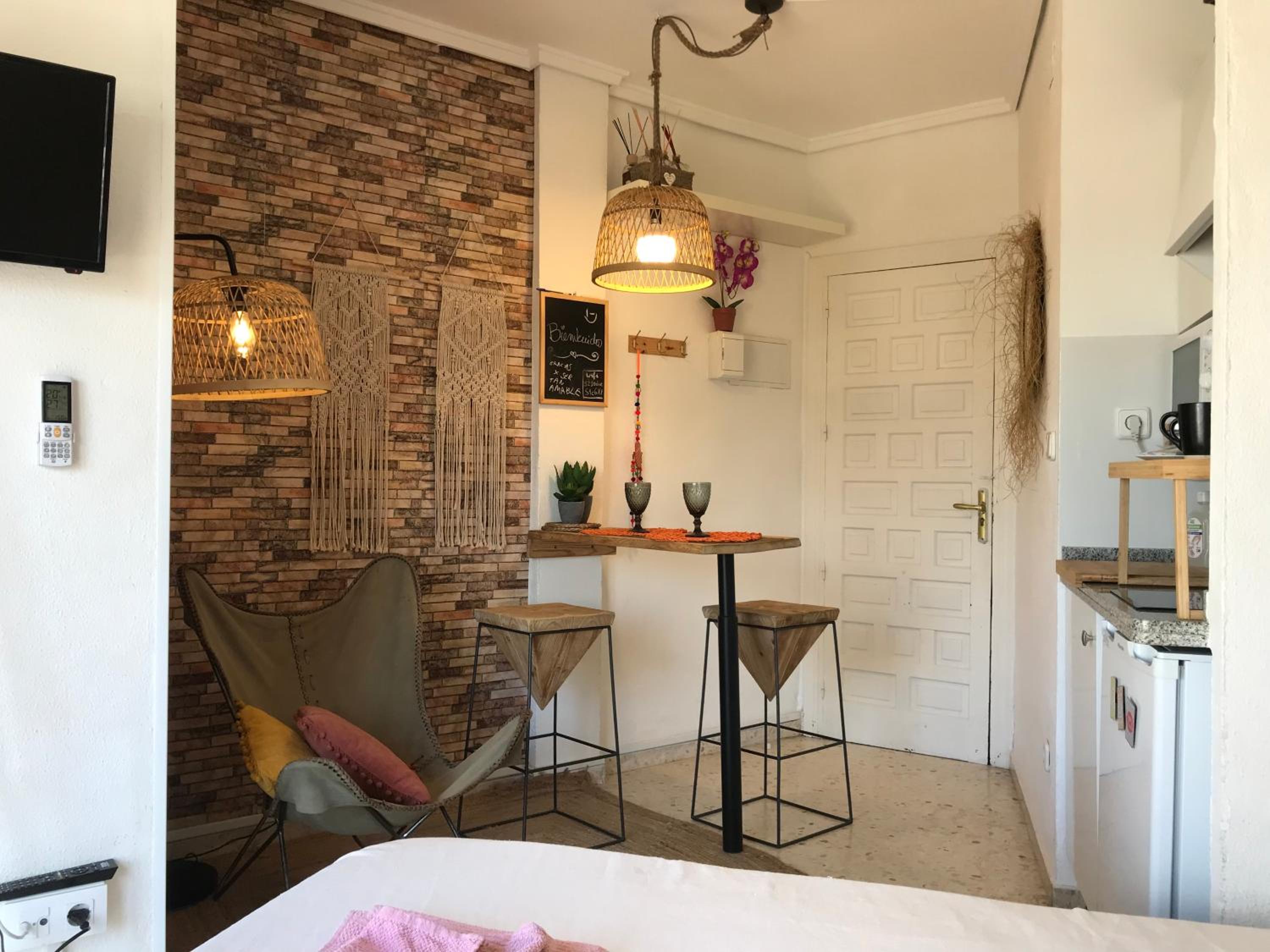Estudio con Balcón