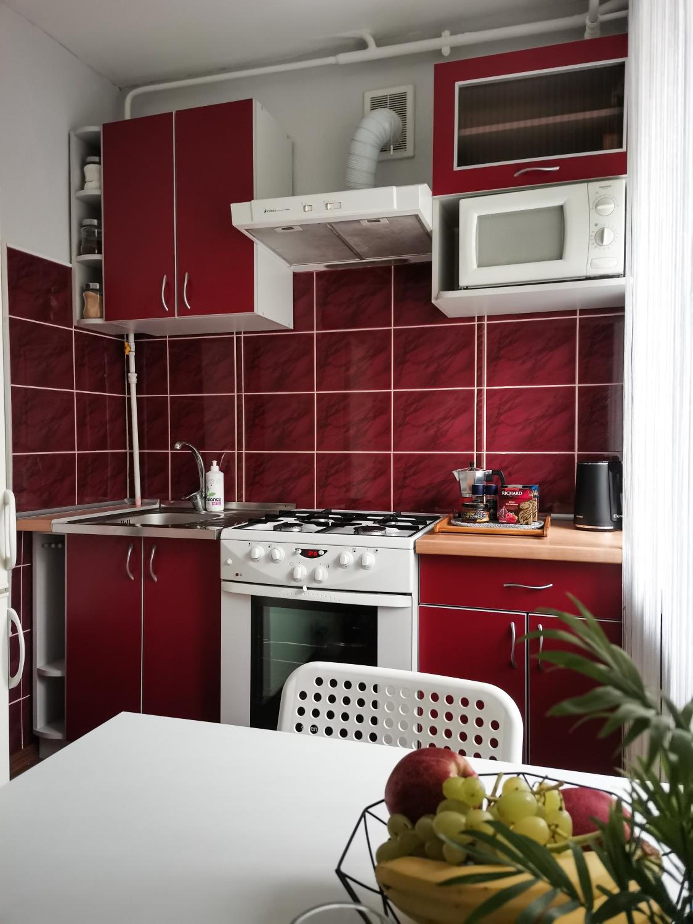 One-Bedroom Apartment - Photo 7