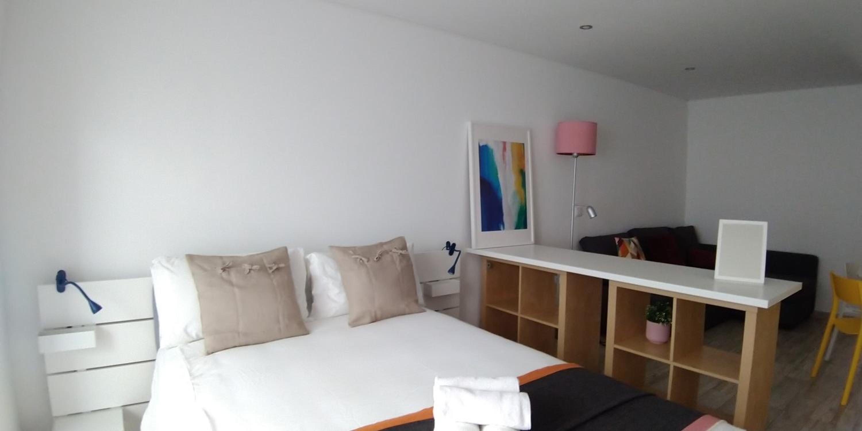 One-Bedroom Apartment - Photo 4
