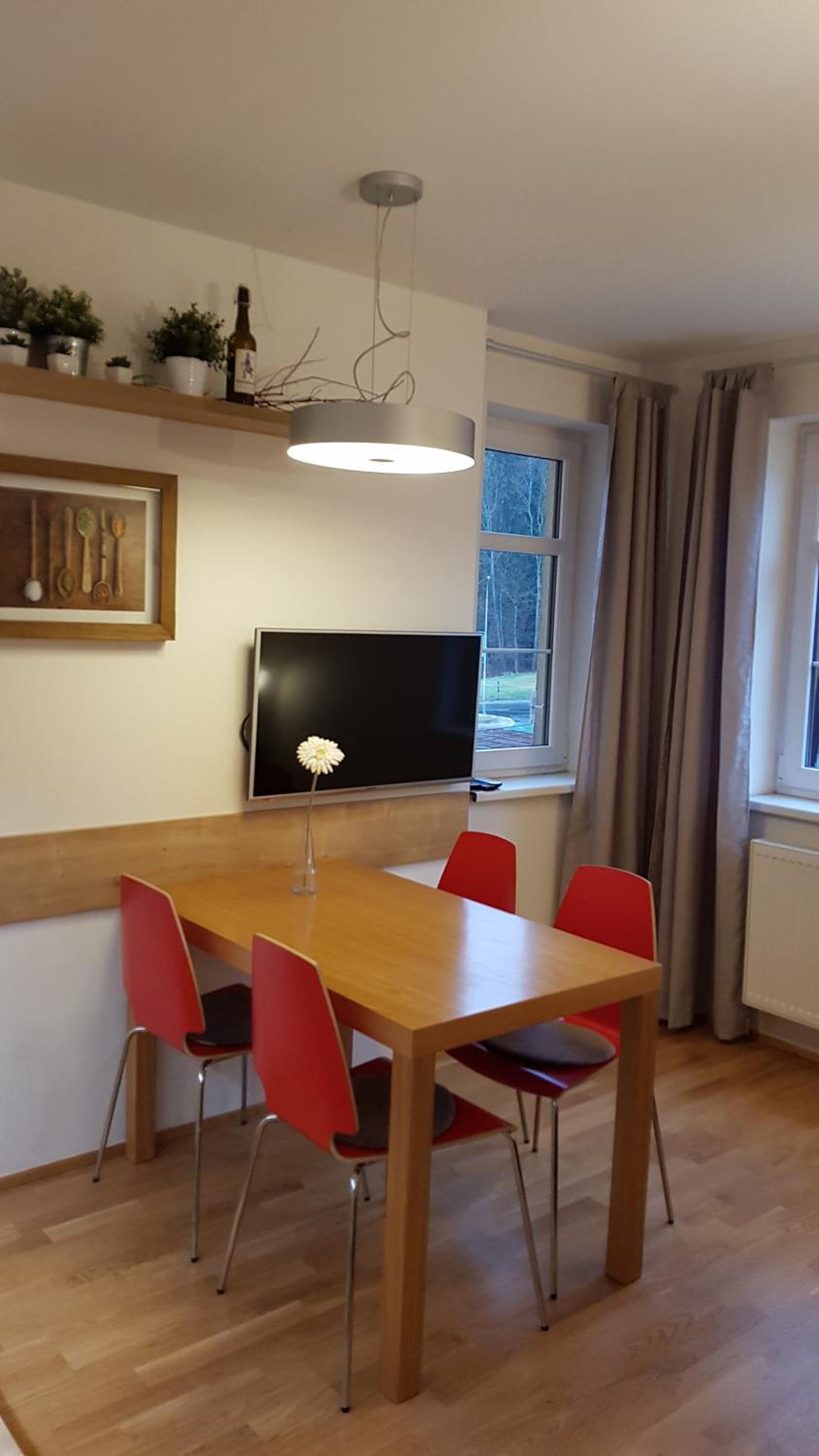 One-Bedroom Apartment photo 1