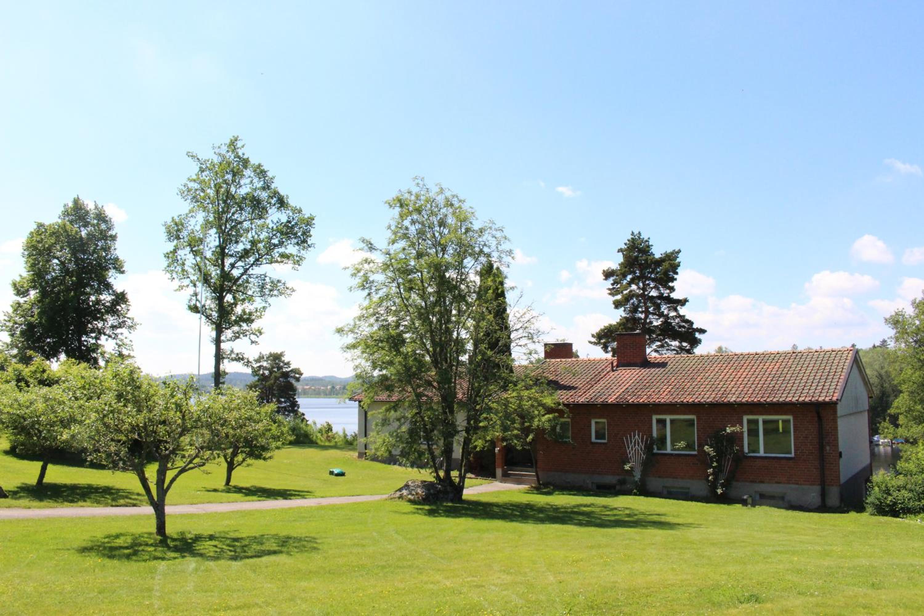 Villa photo 1