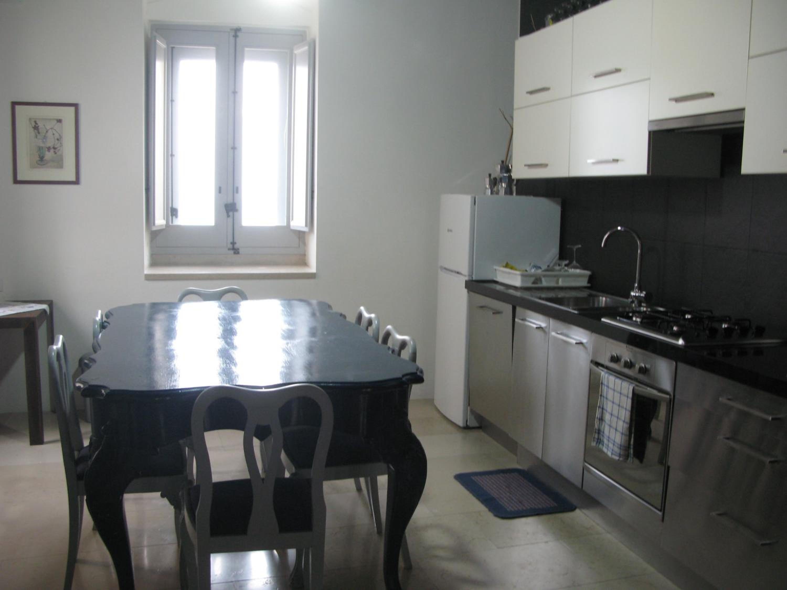 Standard Double Room With External Private Bathroom - Photo 9