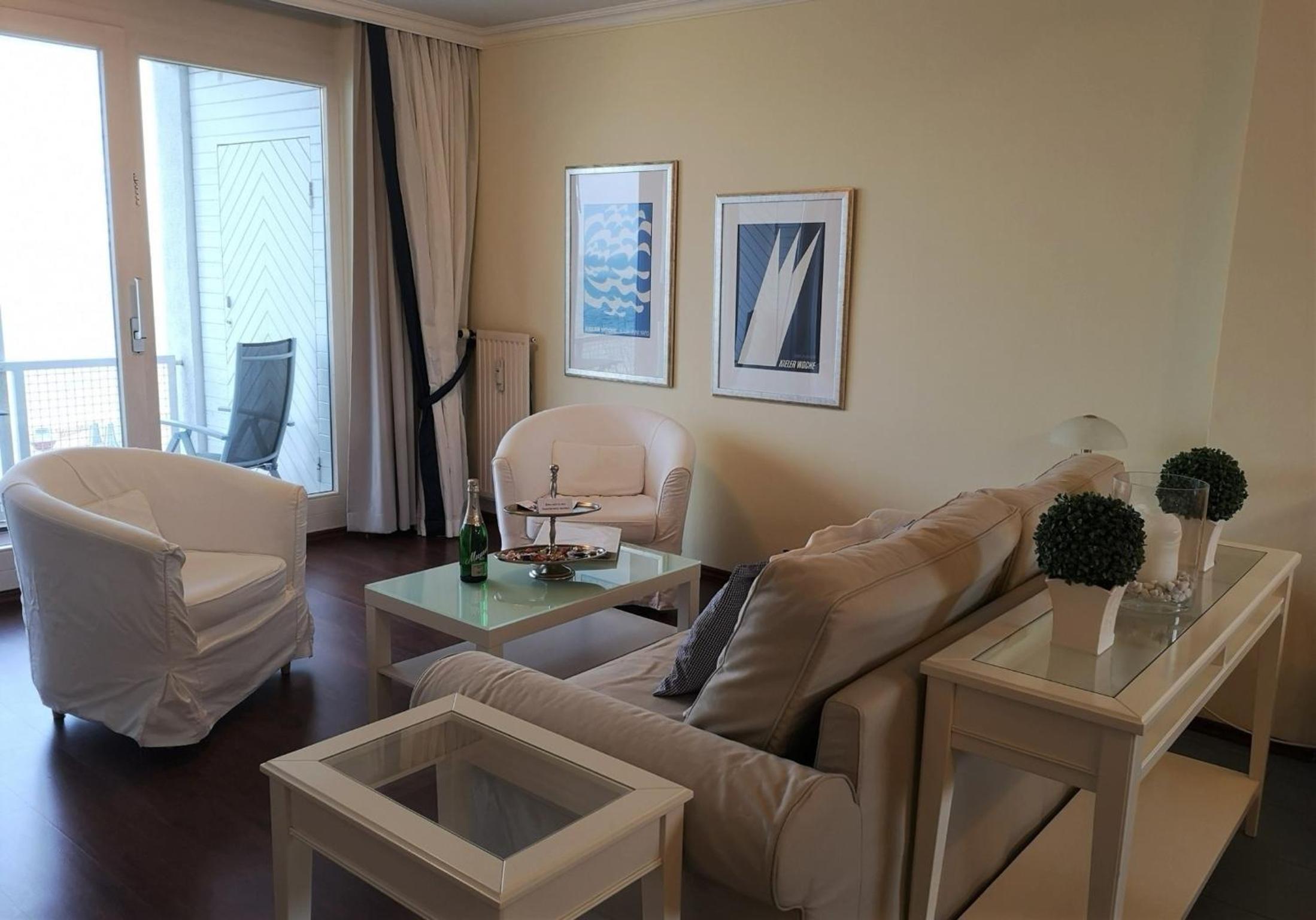Apartment photo 3
