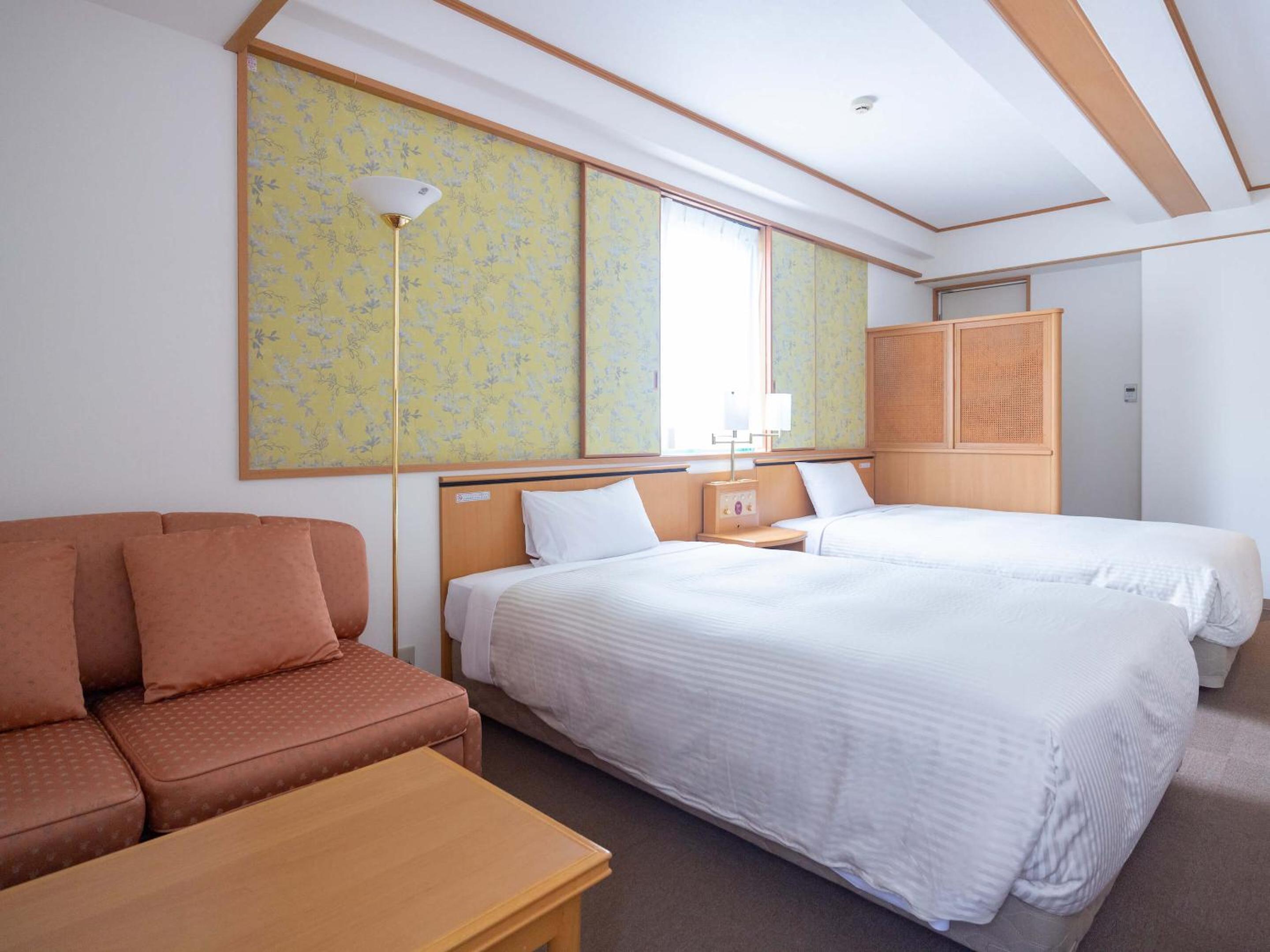 Deluxe Twin Room photo 2