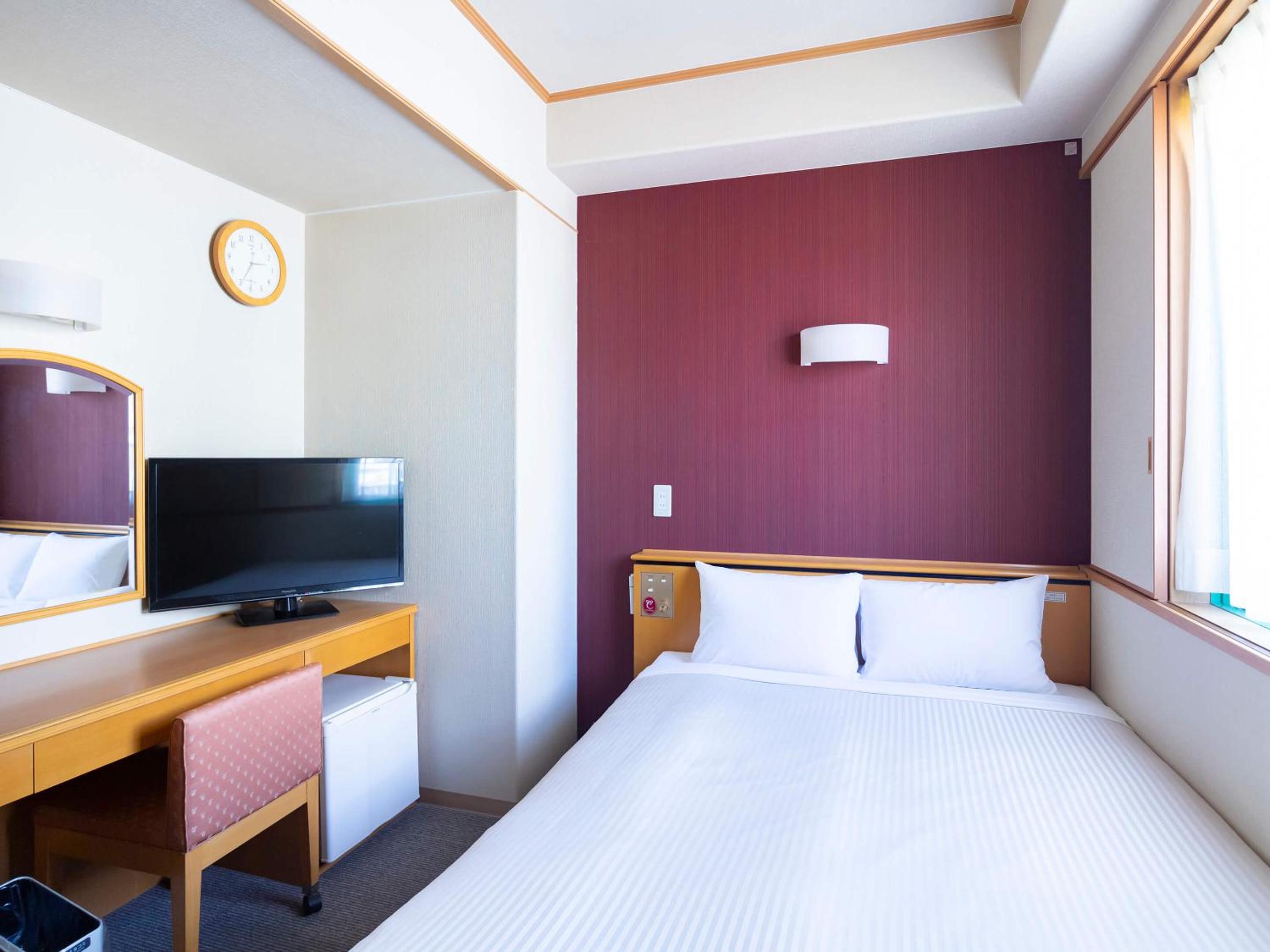 Double Room - Non-Smoking  photo 3