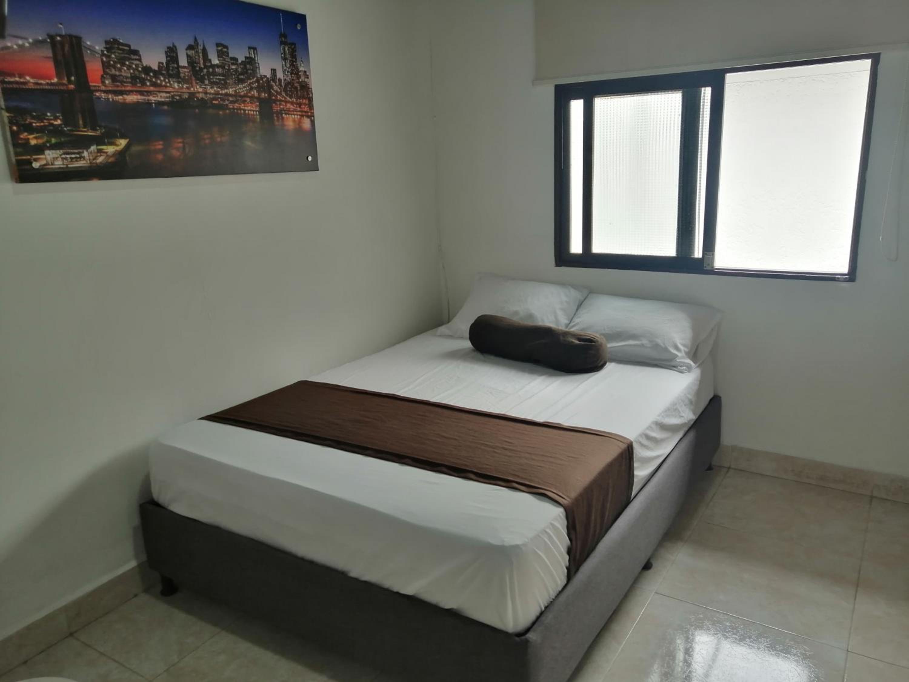 Budget Double Room - Photo 2