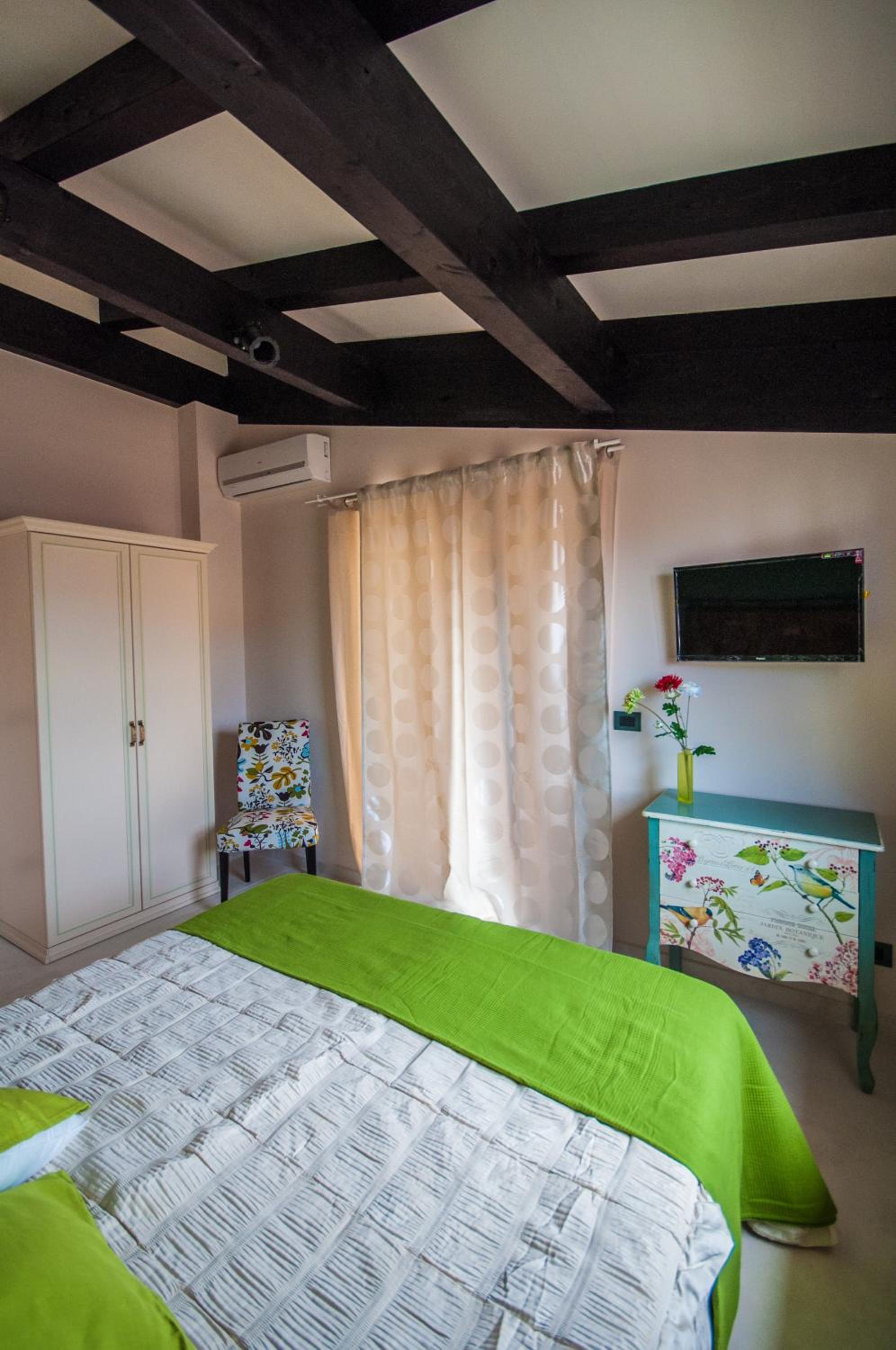 Twin Room with Bathroom