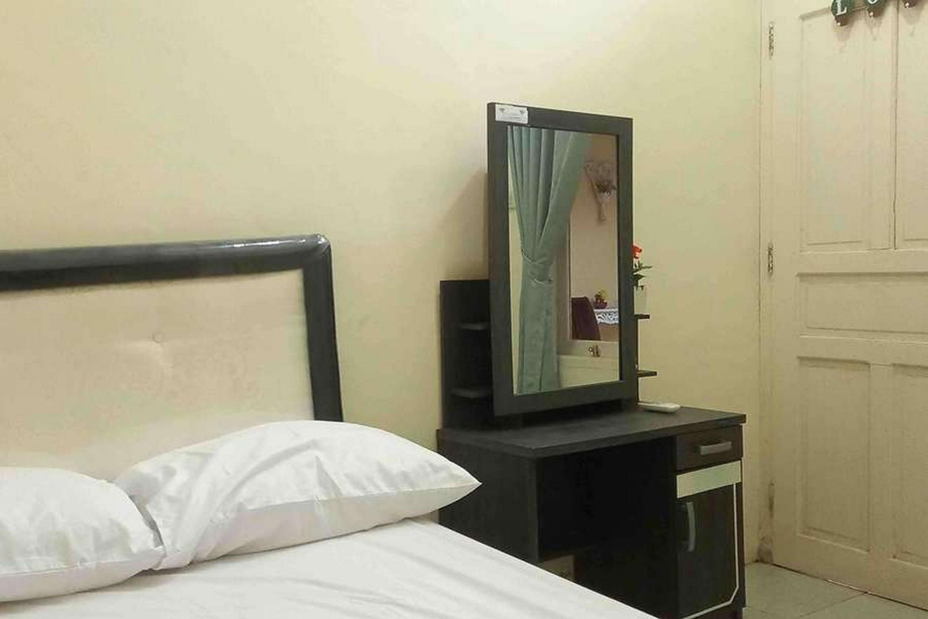 Standard Double Room - Photo 6