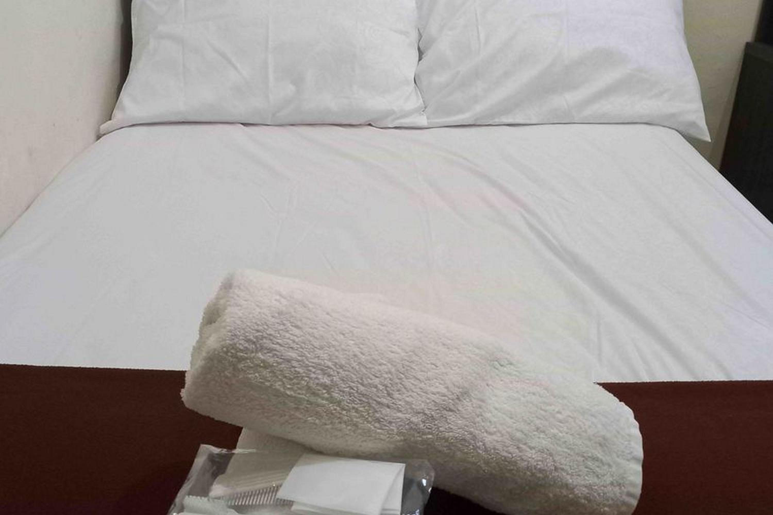 Standard Double Room - Photo 2