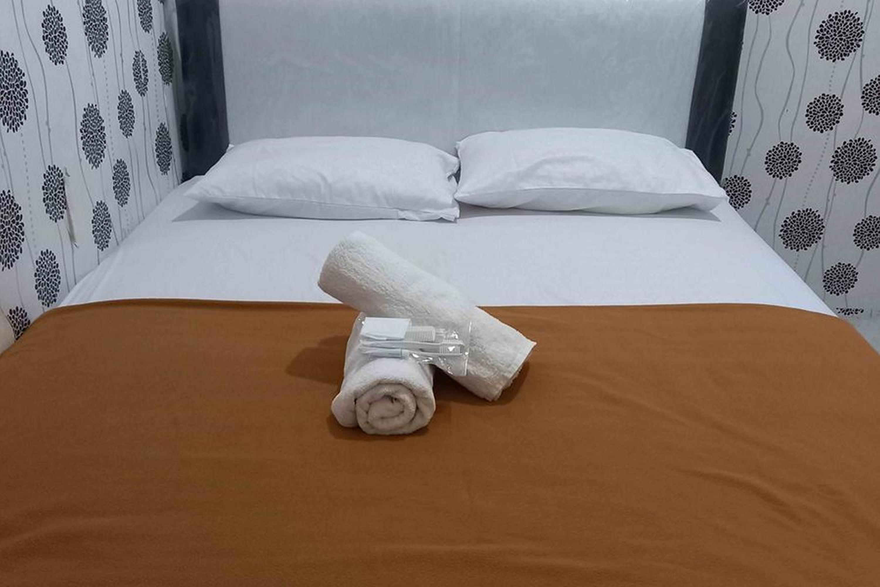 Standard Double Room - Photo 10