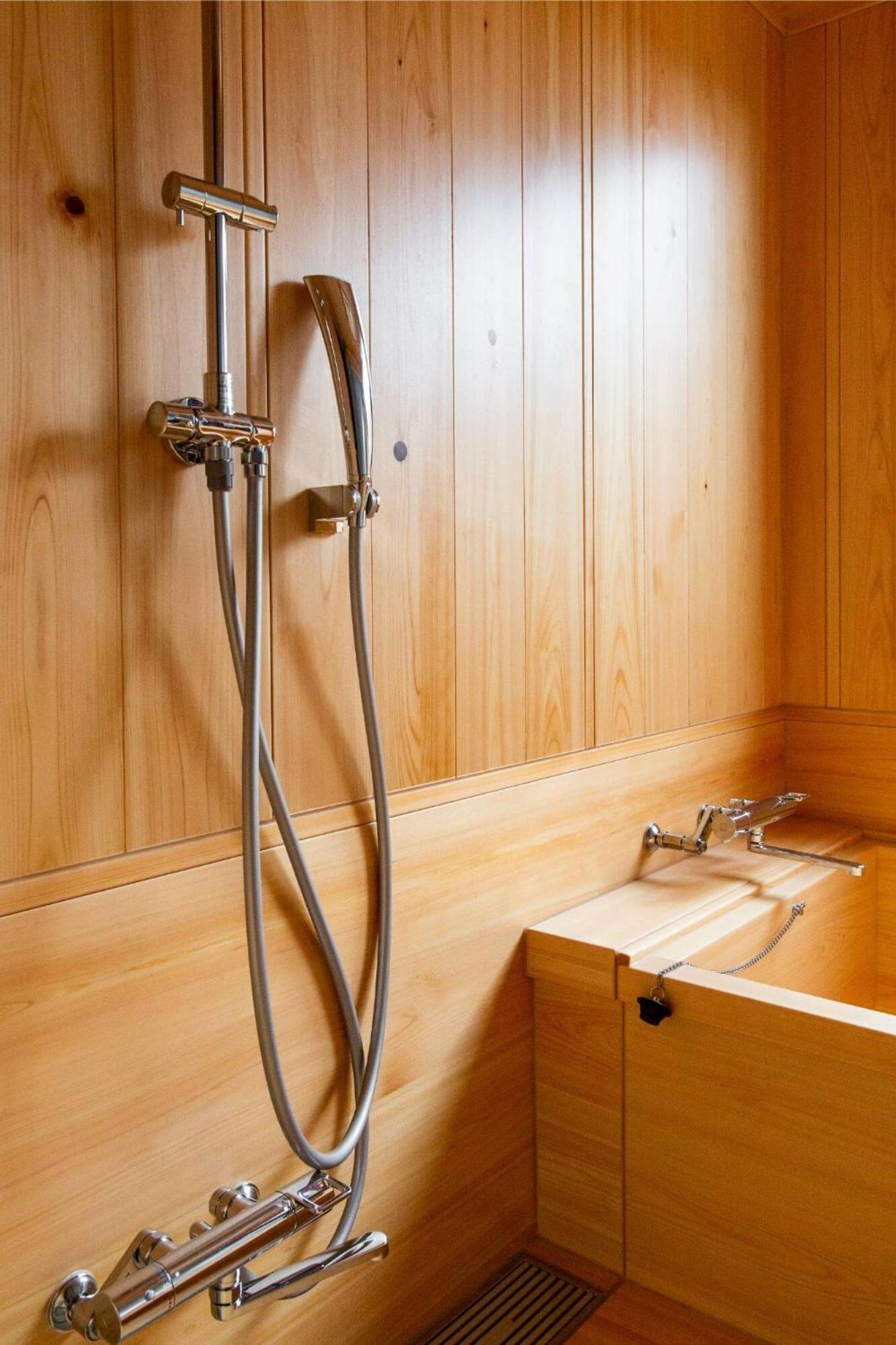 Twin Room - Photo 10