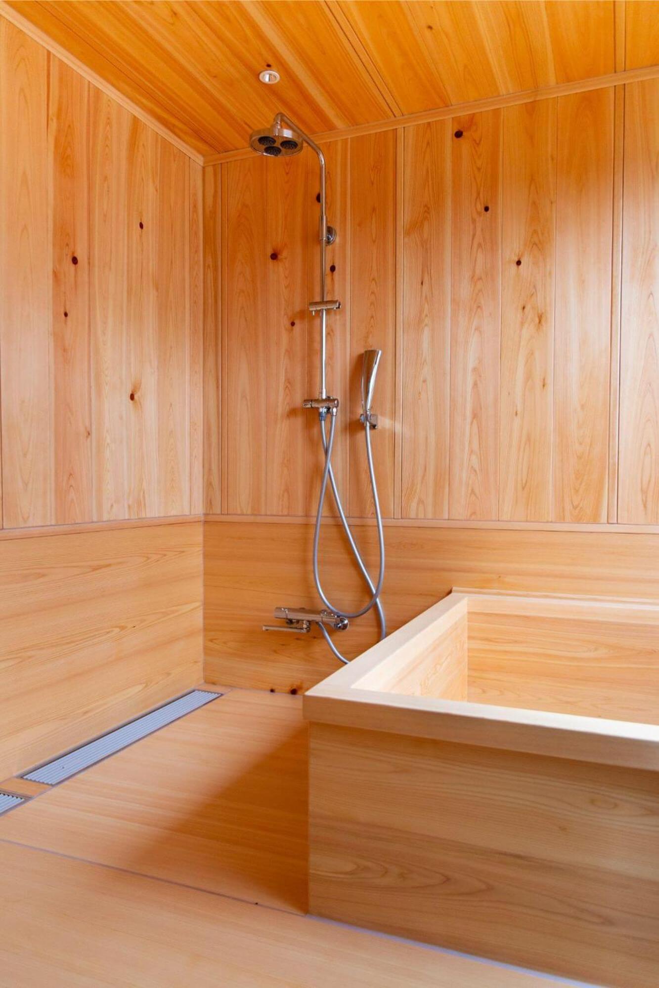 Suite with City View - Photo 15