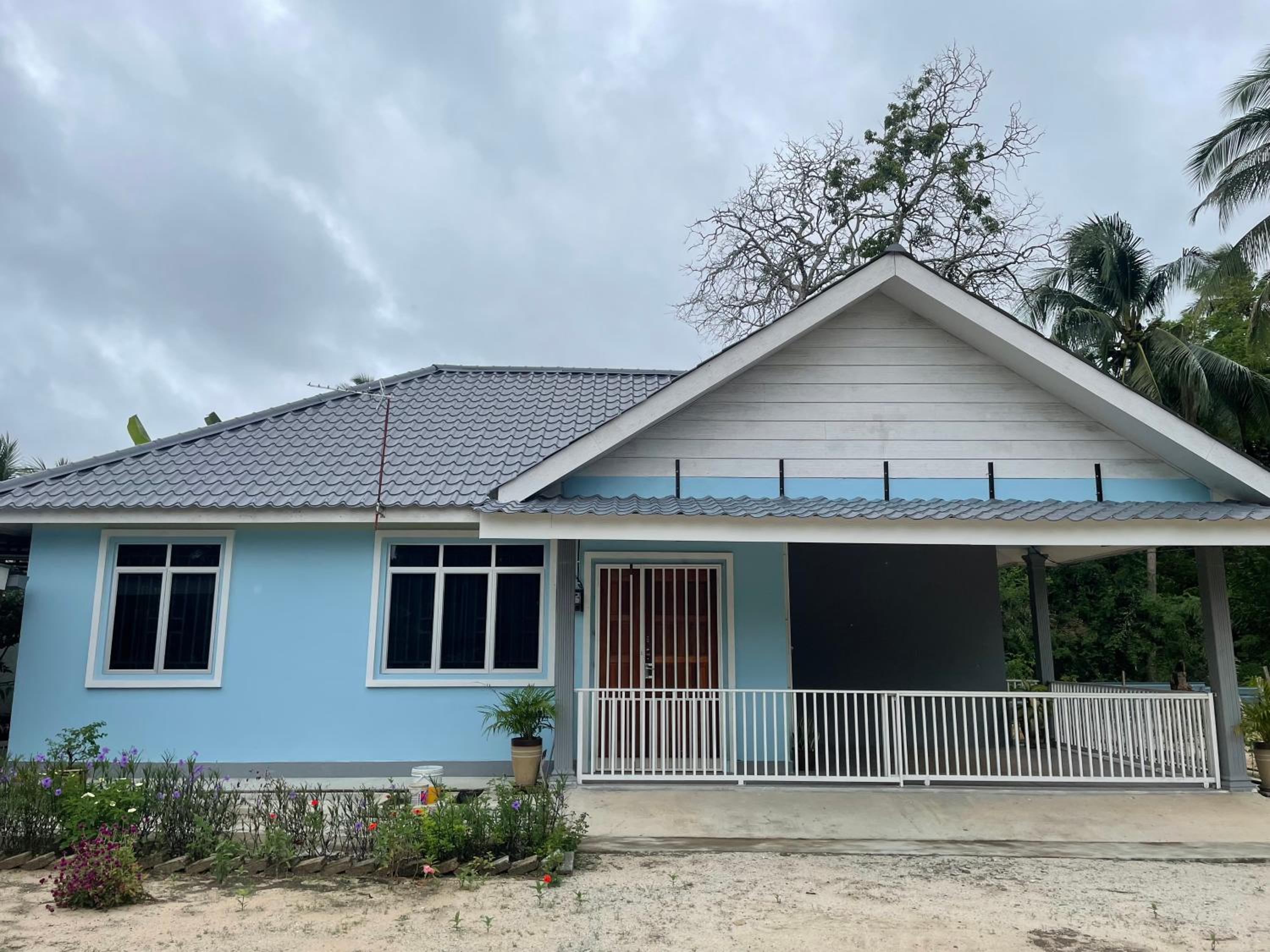 Three-Bedroom House photo 1