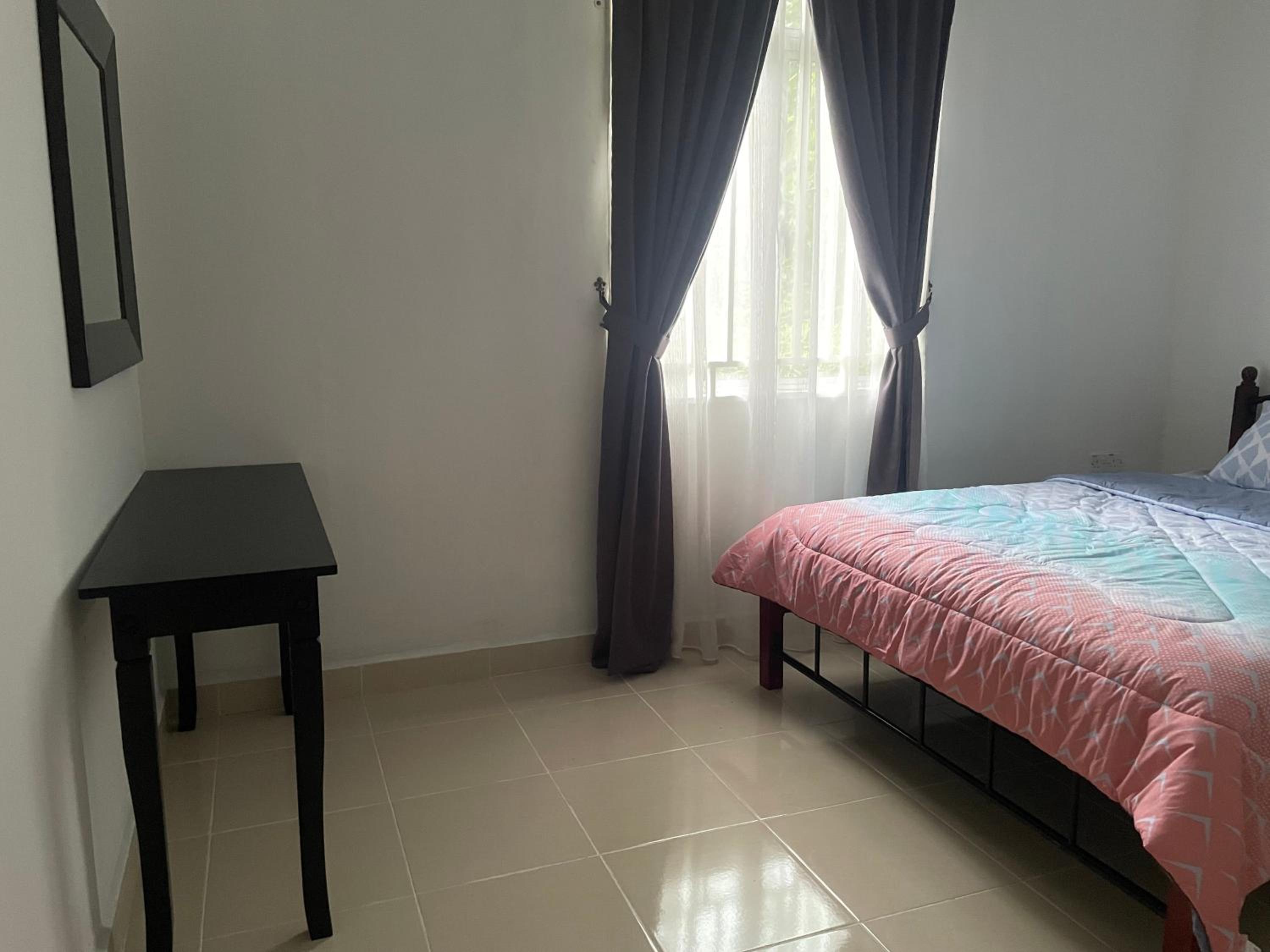 Three-Bedroom House photo 2