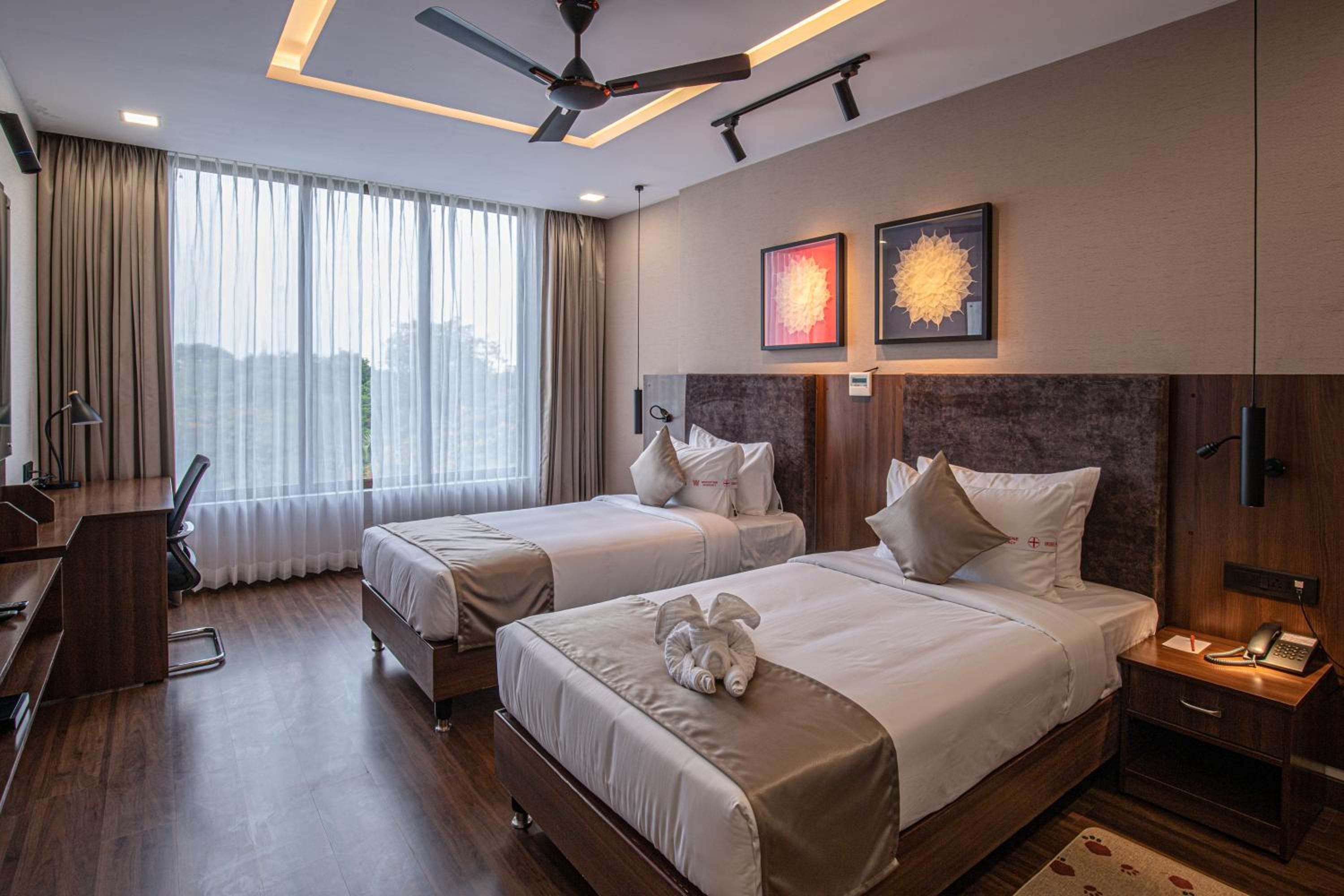 Deluxe Double or Twin Room - Photo 5