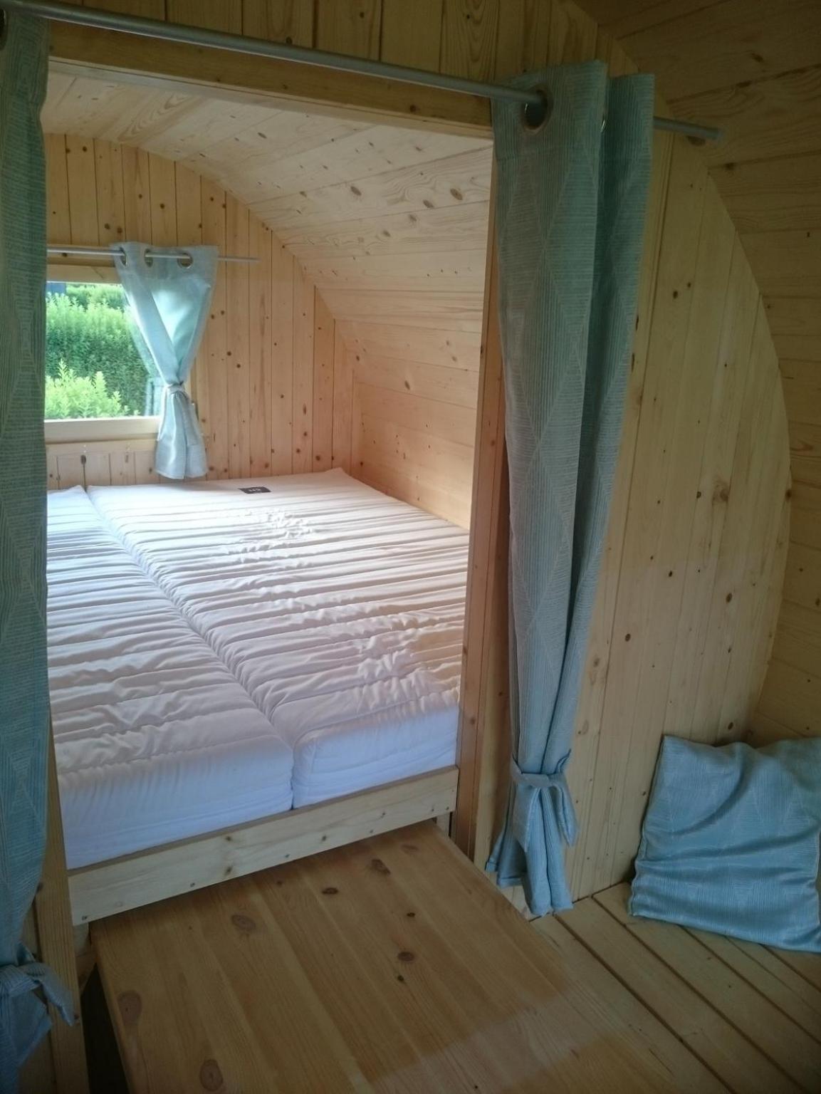 Mobile Home photo 3