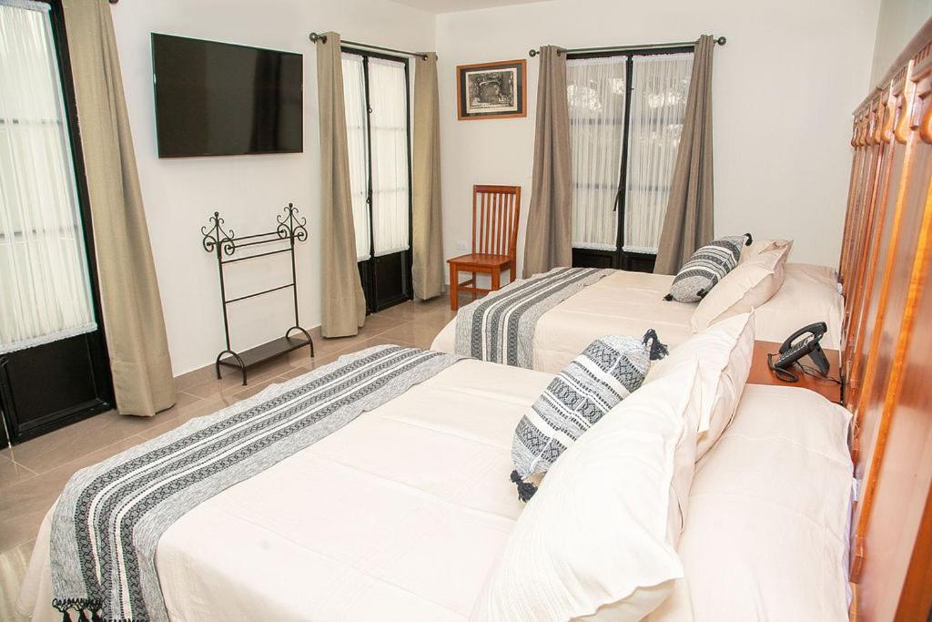 Twin Room with Mountain View