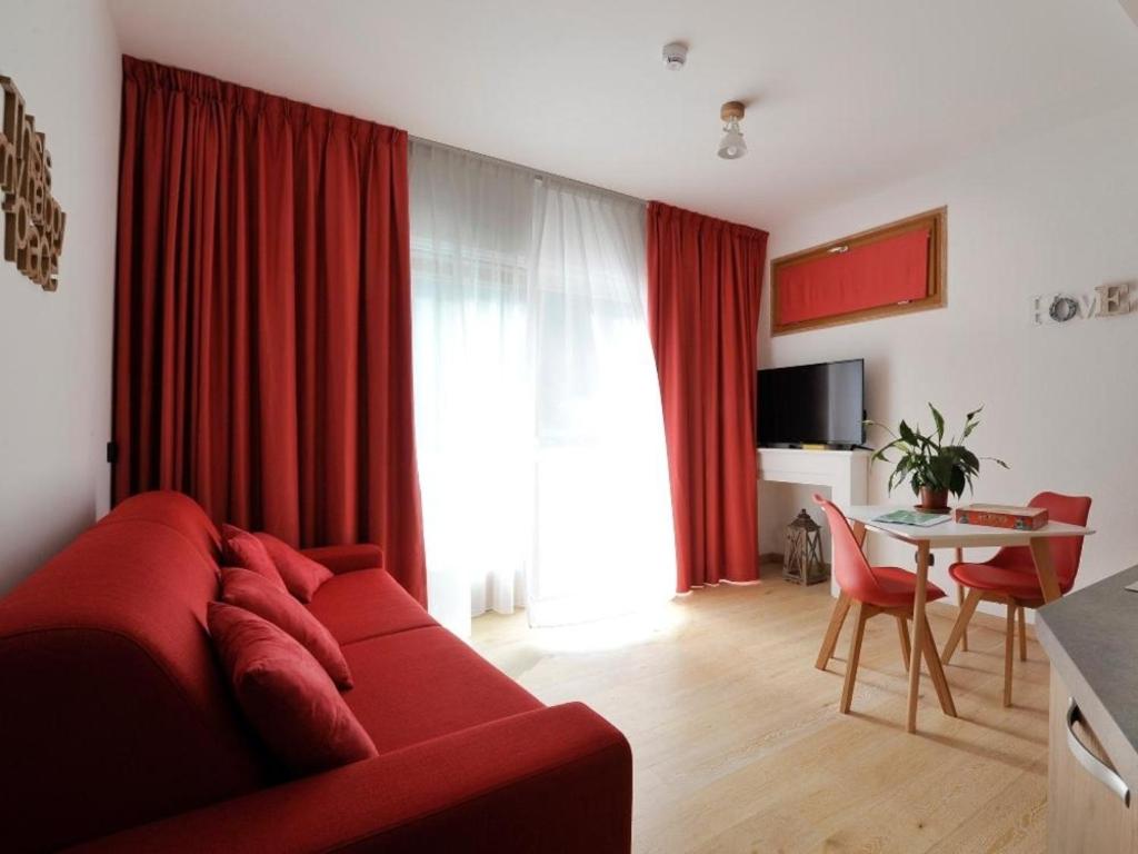 Apartment 9