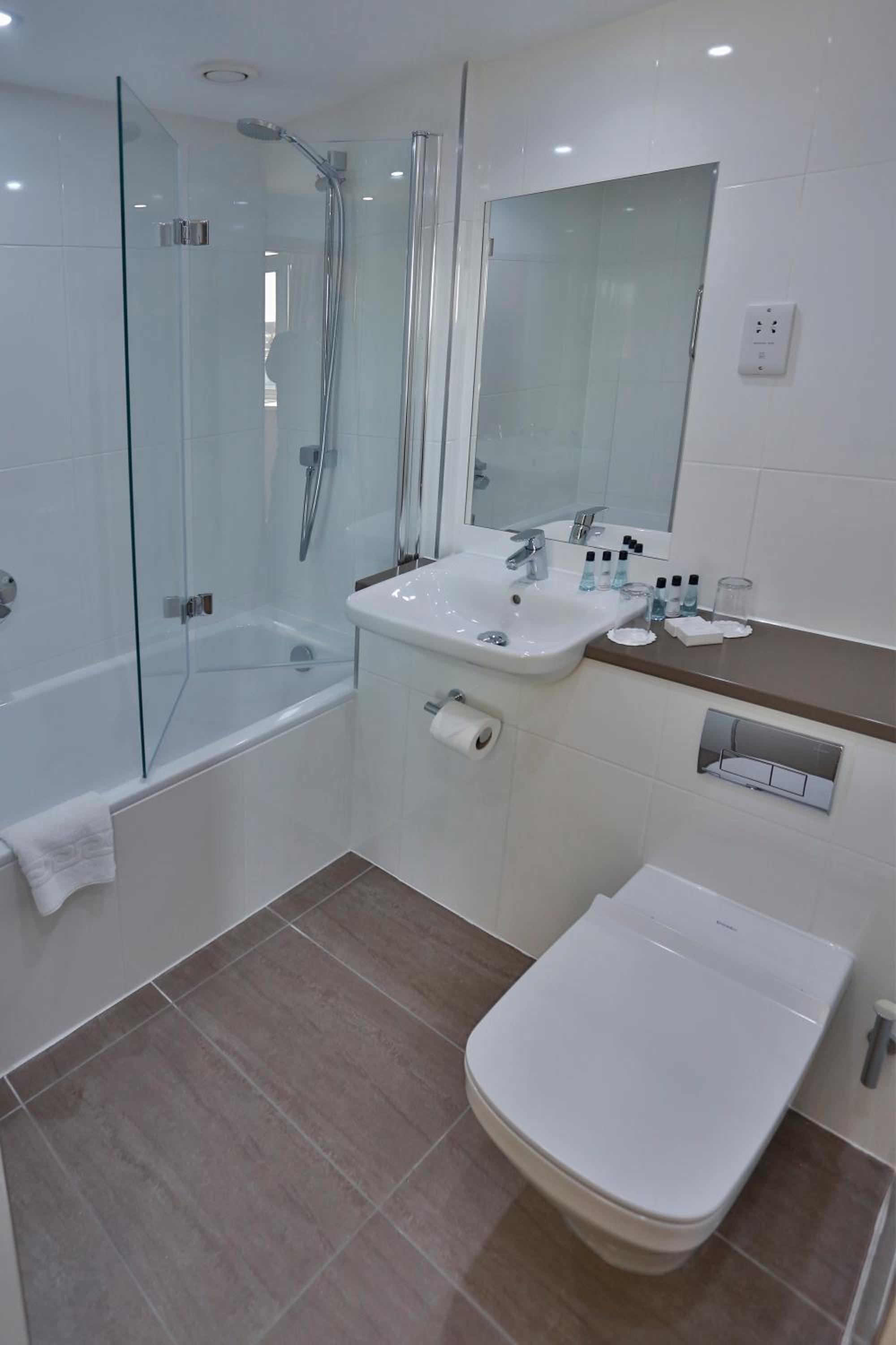 Twin Room - Photo 4