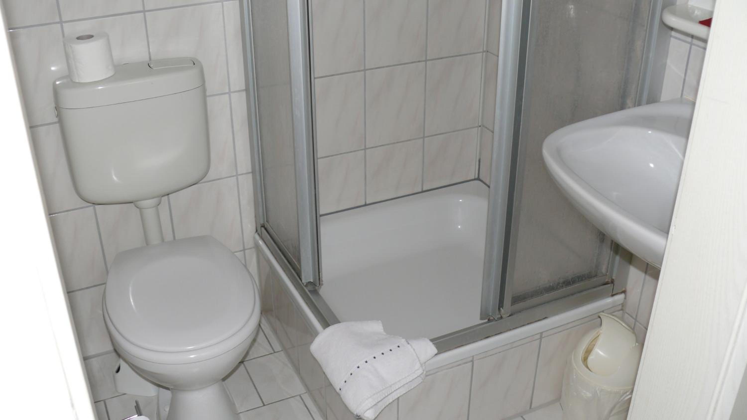 Single Room photo 2