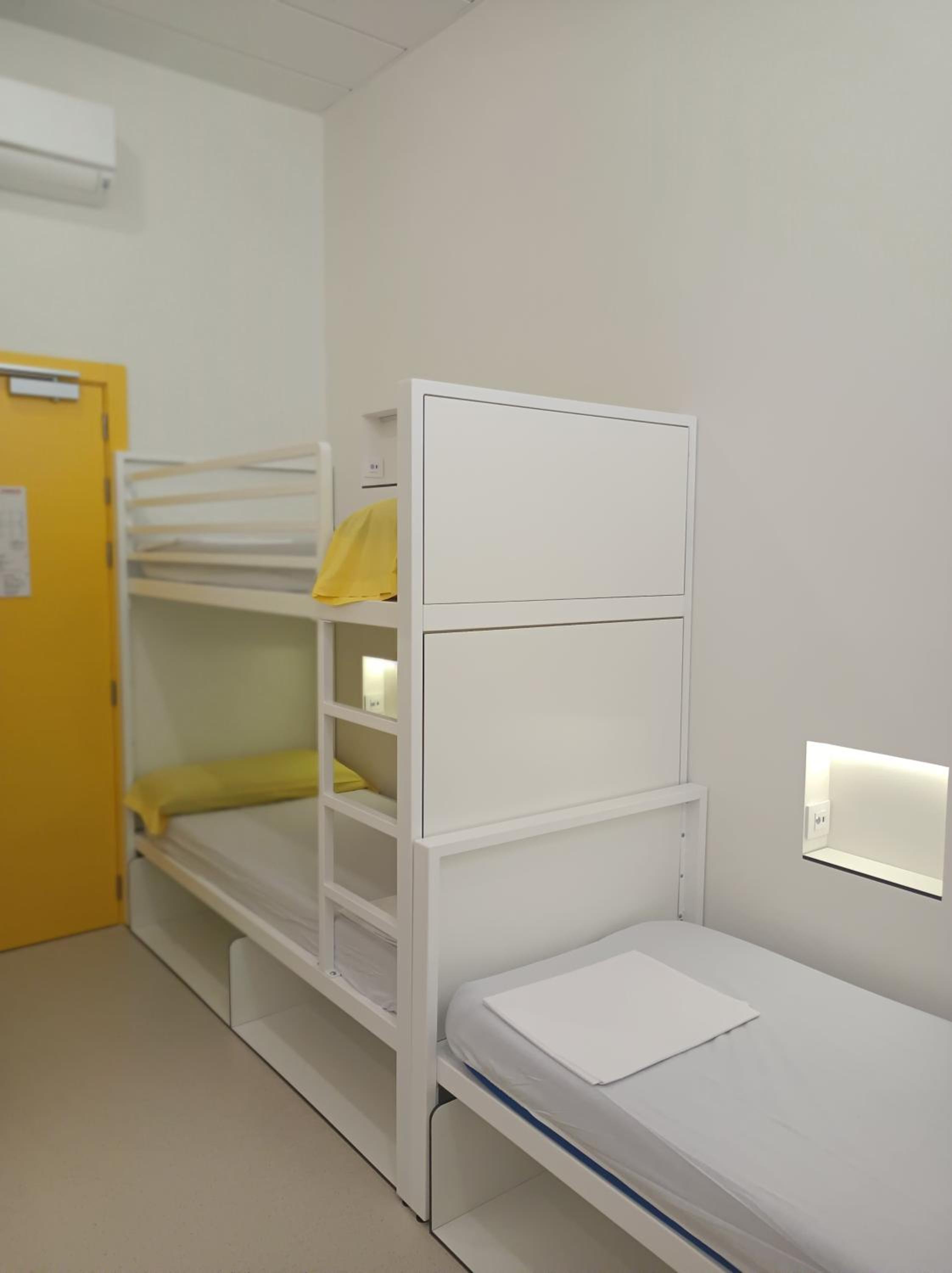 Triple Room with Bathroom photo 2