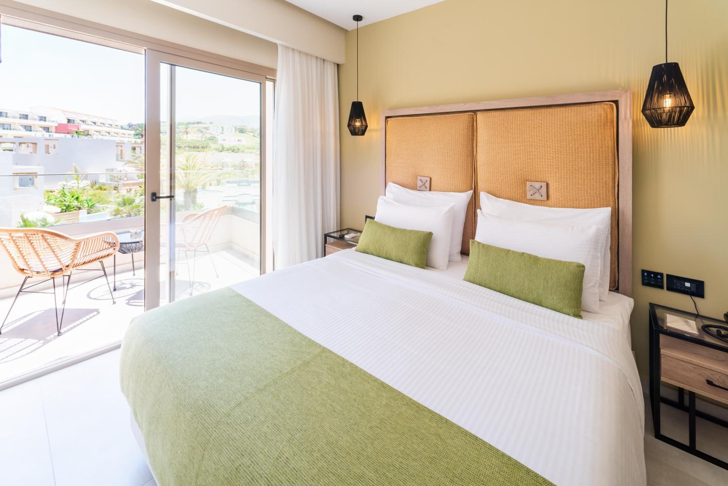 Cozy Double Room with Garden View photo 2