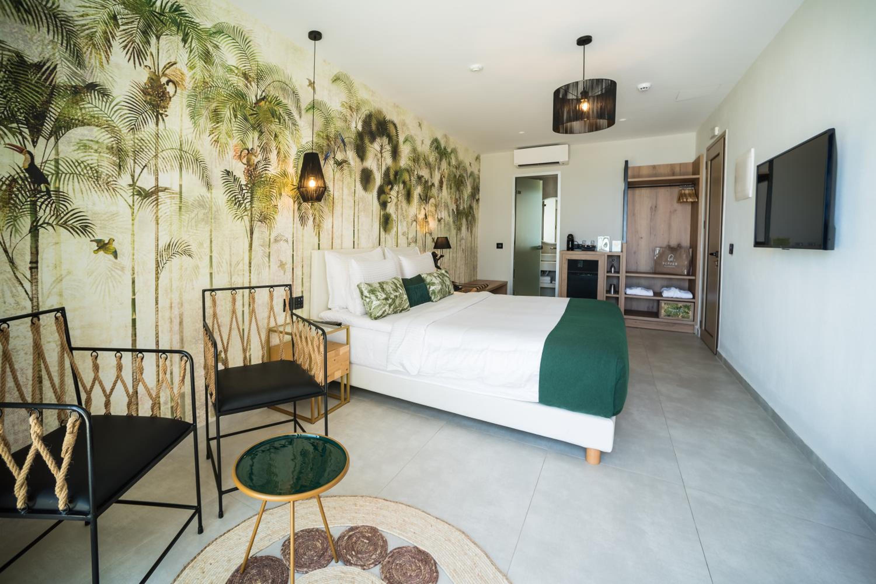 Cozy Double Room Beach Front with Sea View