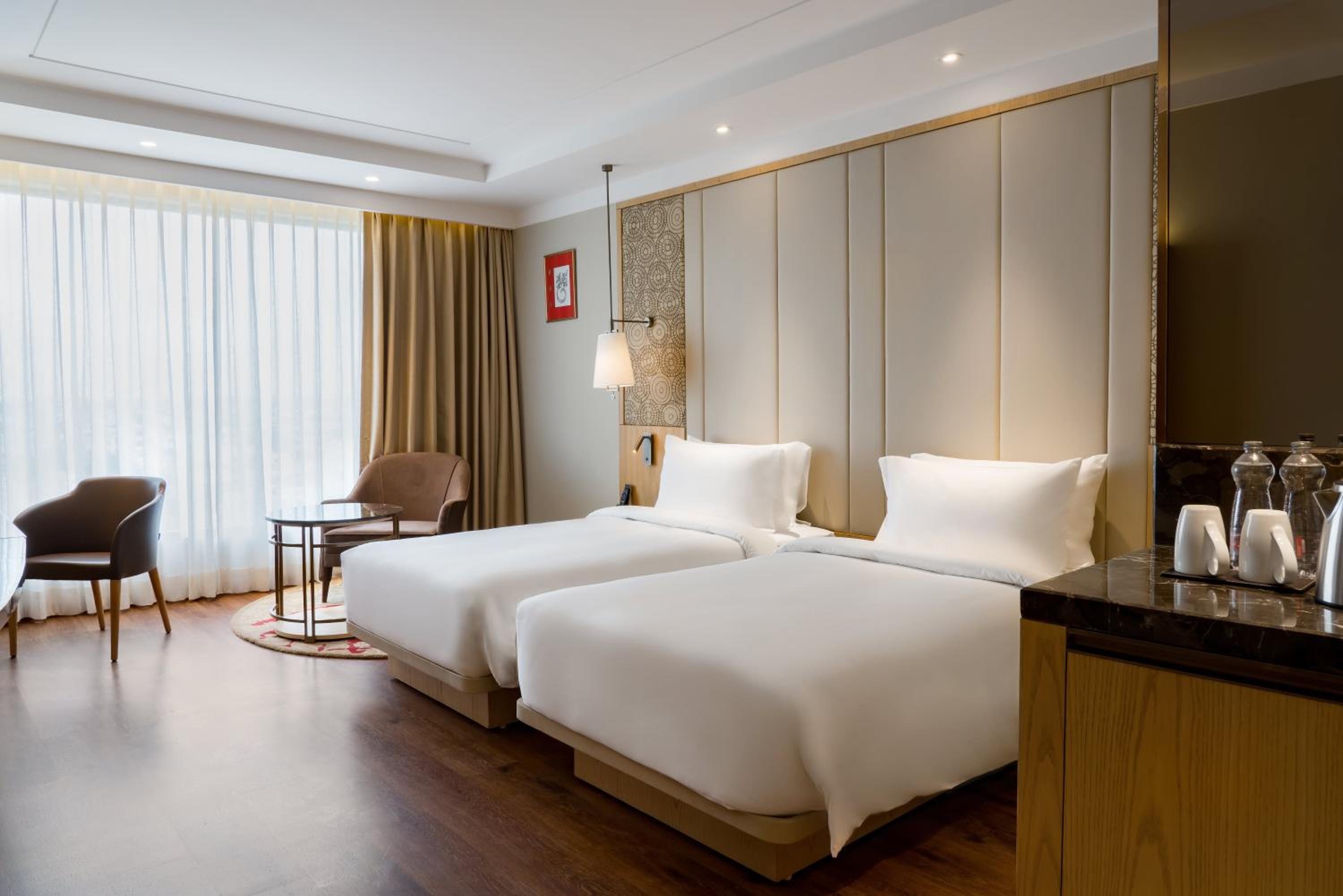 Superior Room - Photo 12