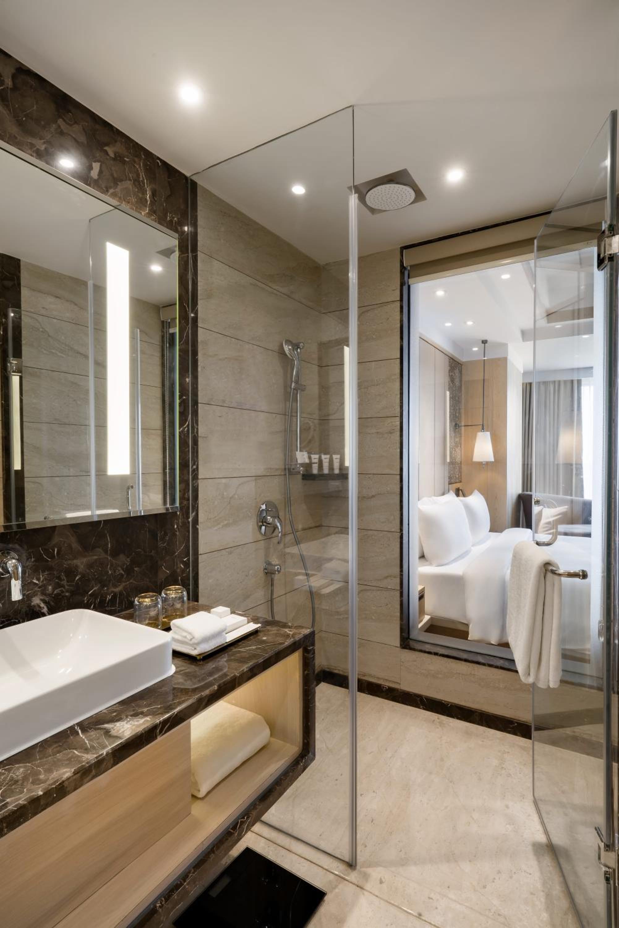 Superior Room - Photo 14