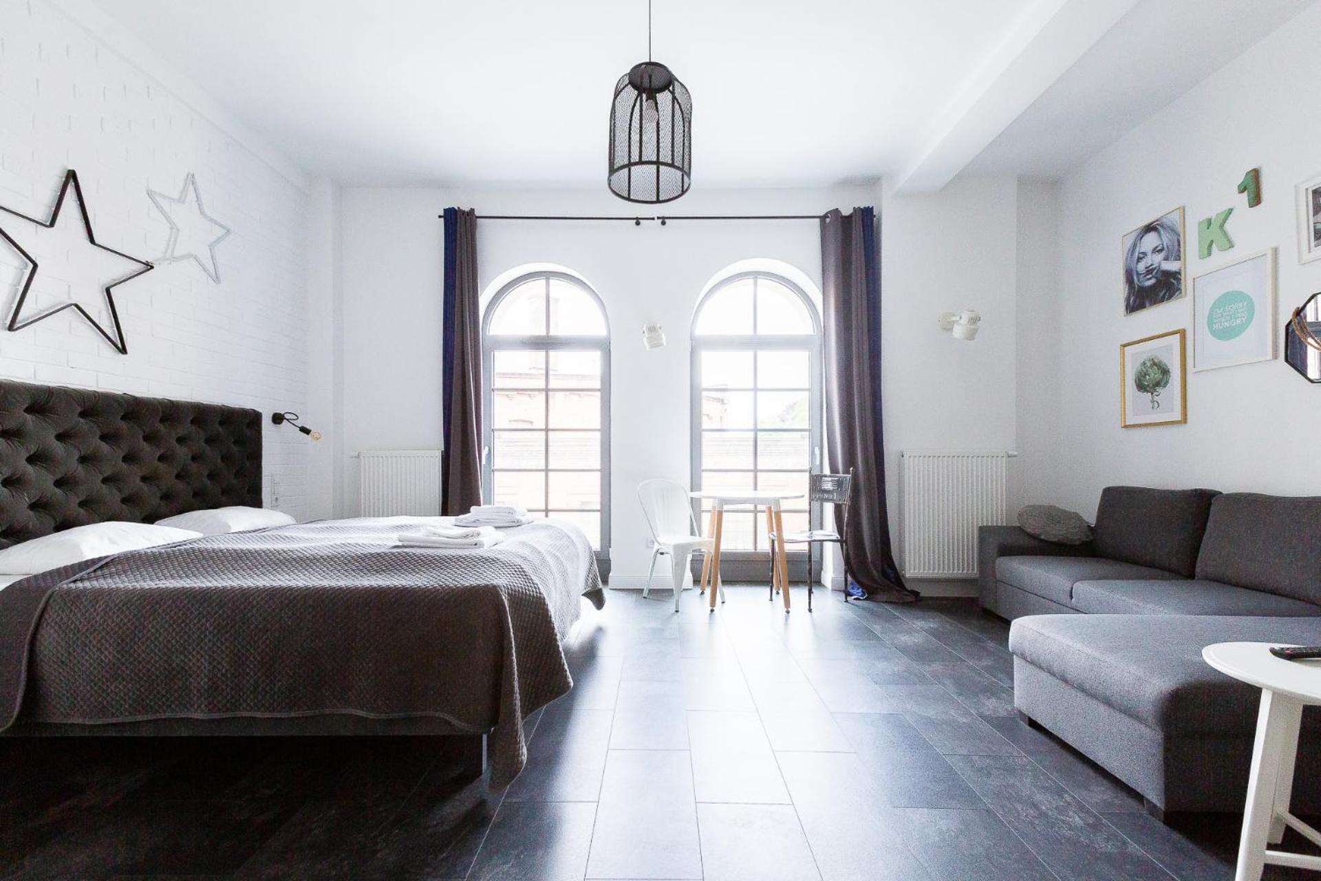 Loft - Photo 1
