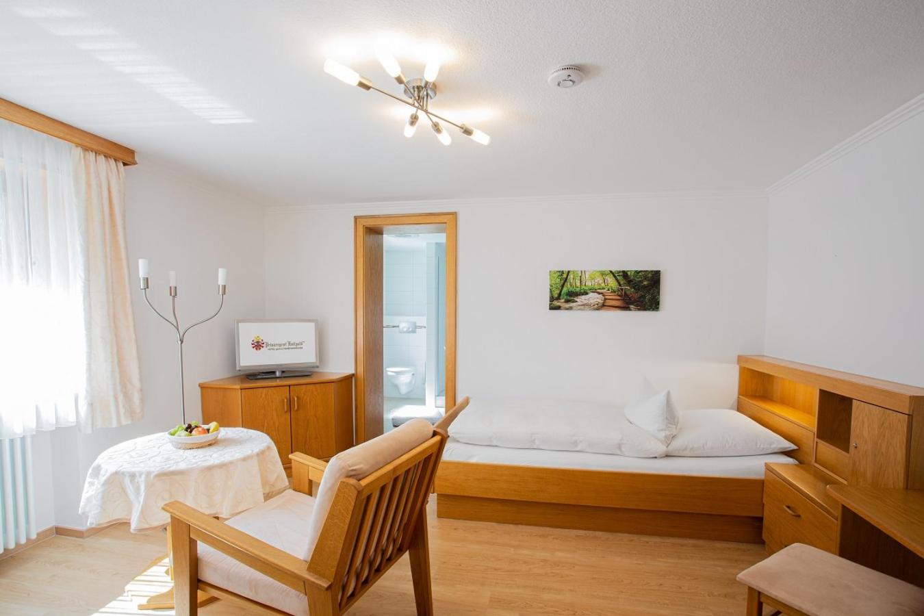 Single Room photo 3