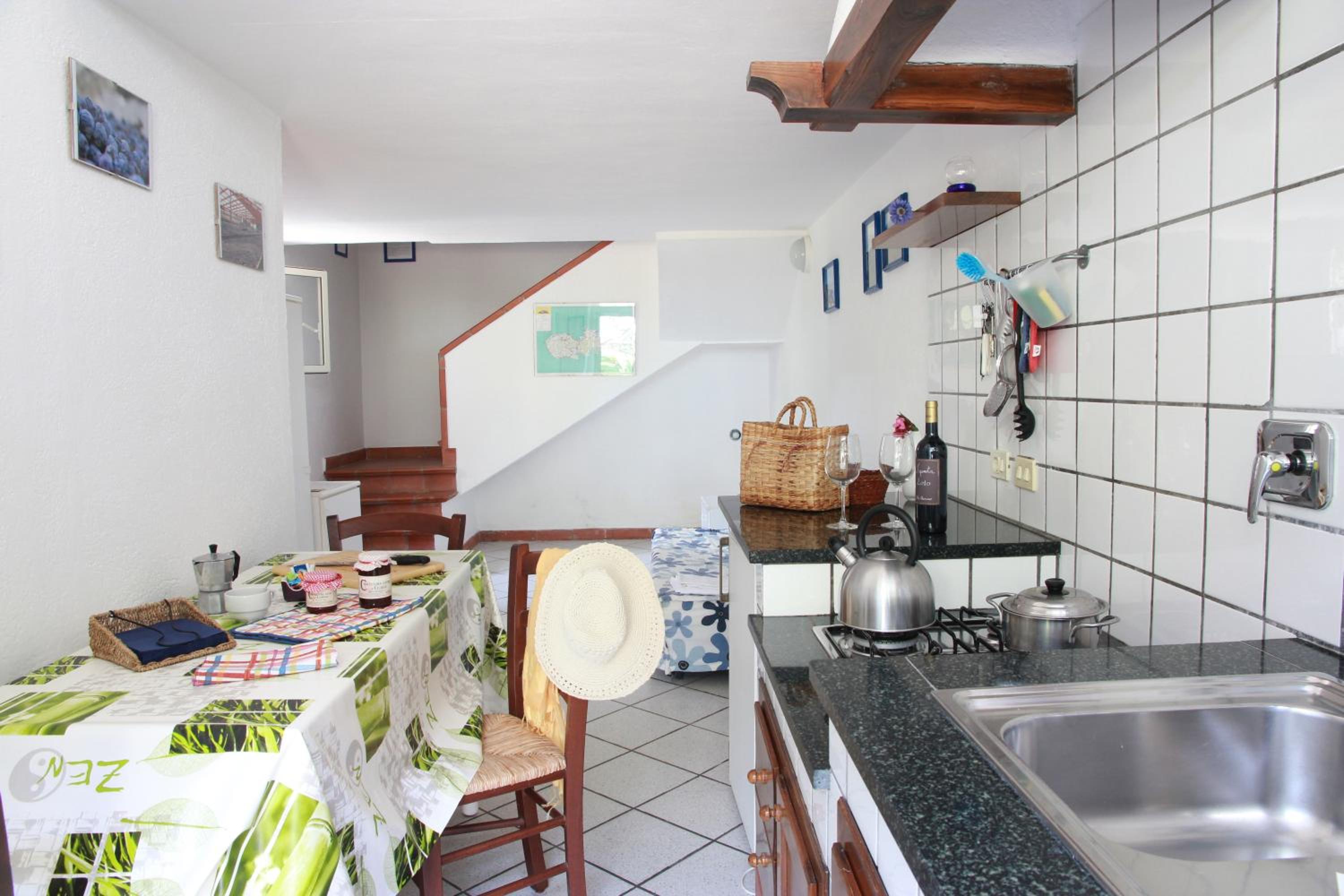 One-Bedroom Apartment-Split Level photo 3
