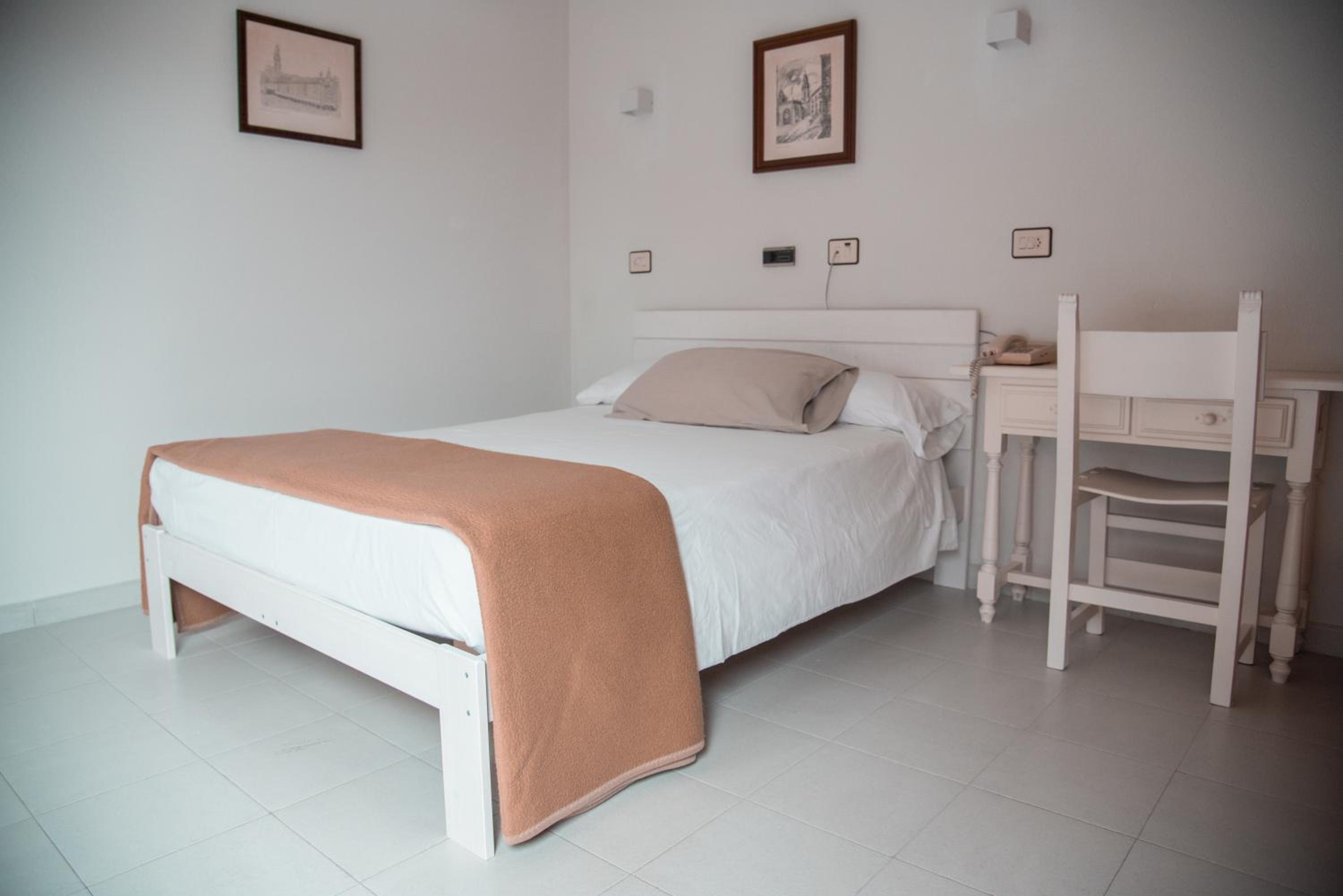 Double Room - Photo 1