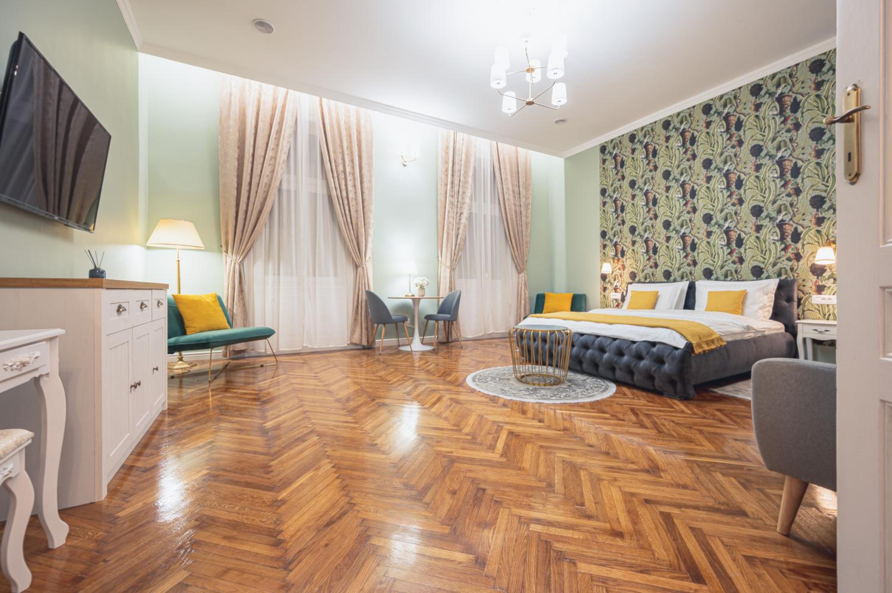 Apartment - Photo 1