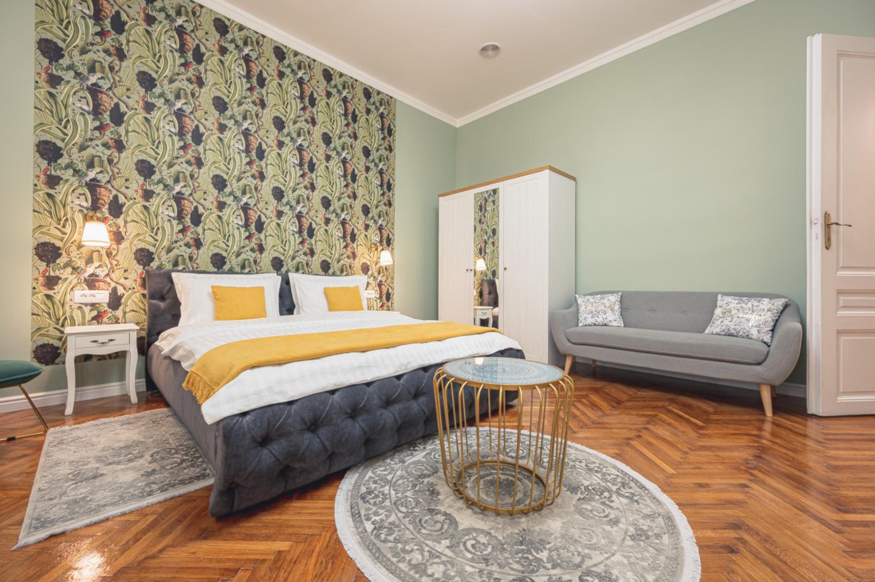 Apartment - Photo 3