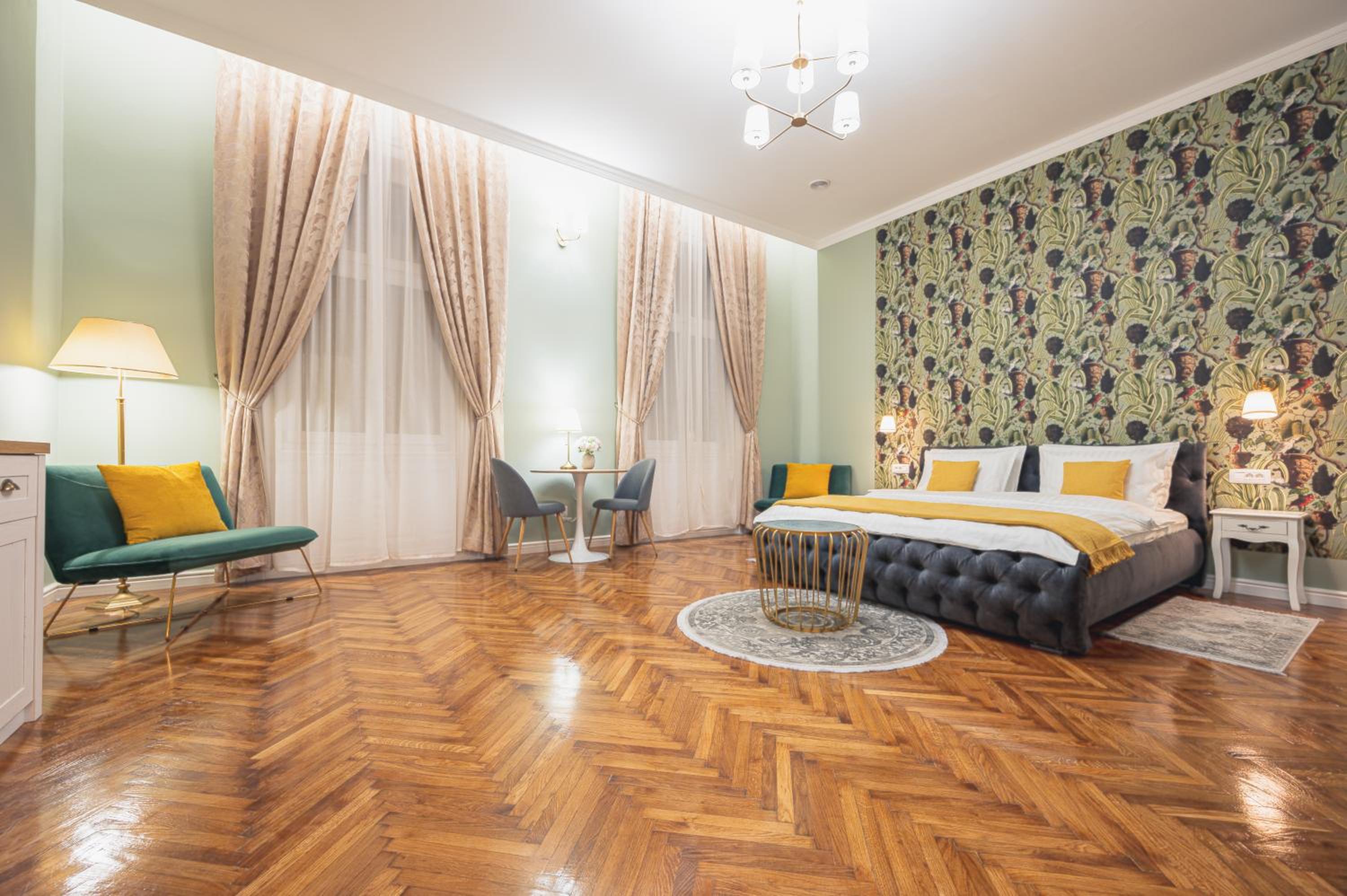 Apartment - Photo 2