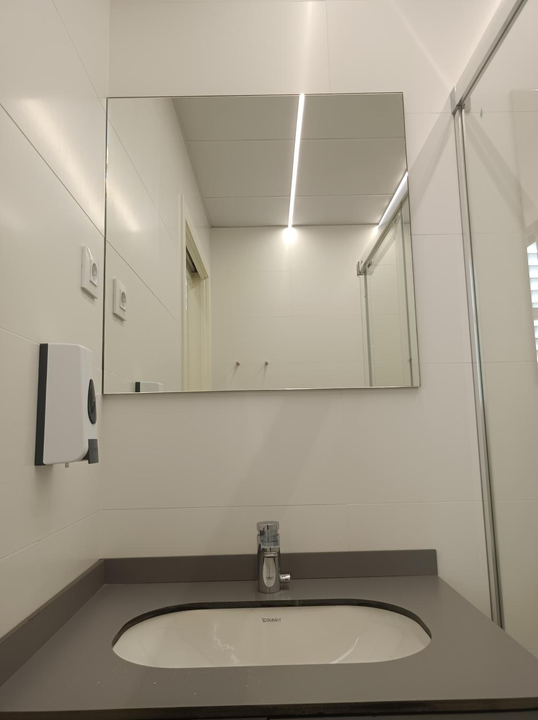 Triple Room with Private Bathroom photo 3