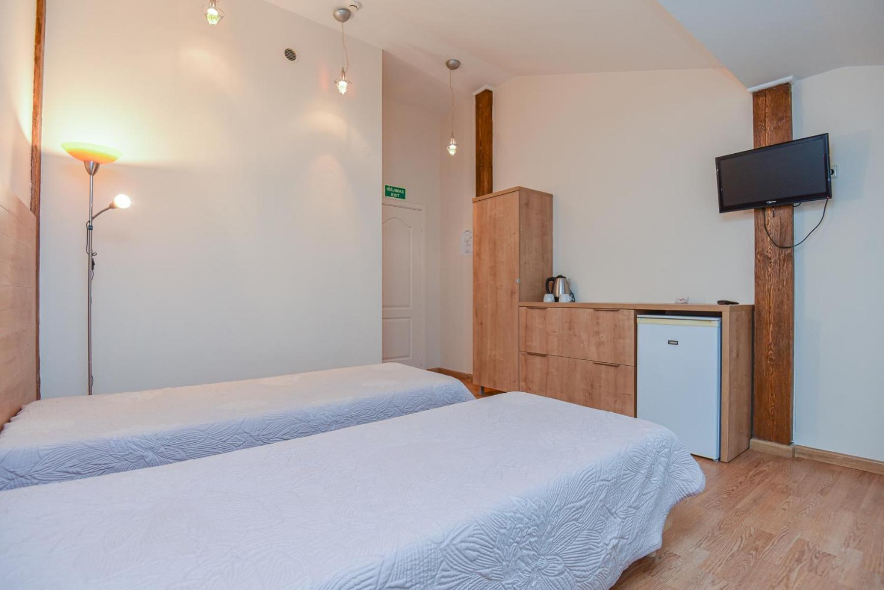 Twin Room - Photo 1