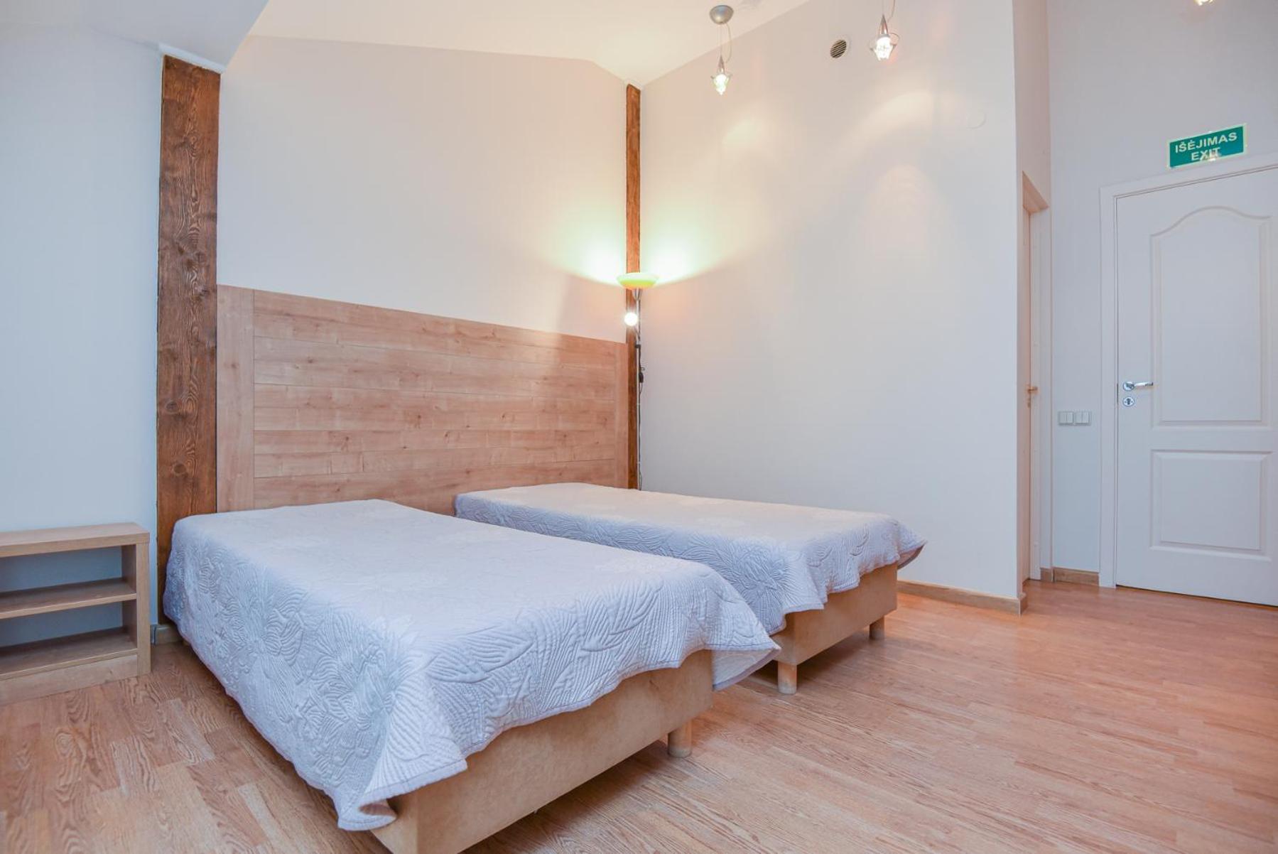 Twin Room - Photo 3