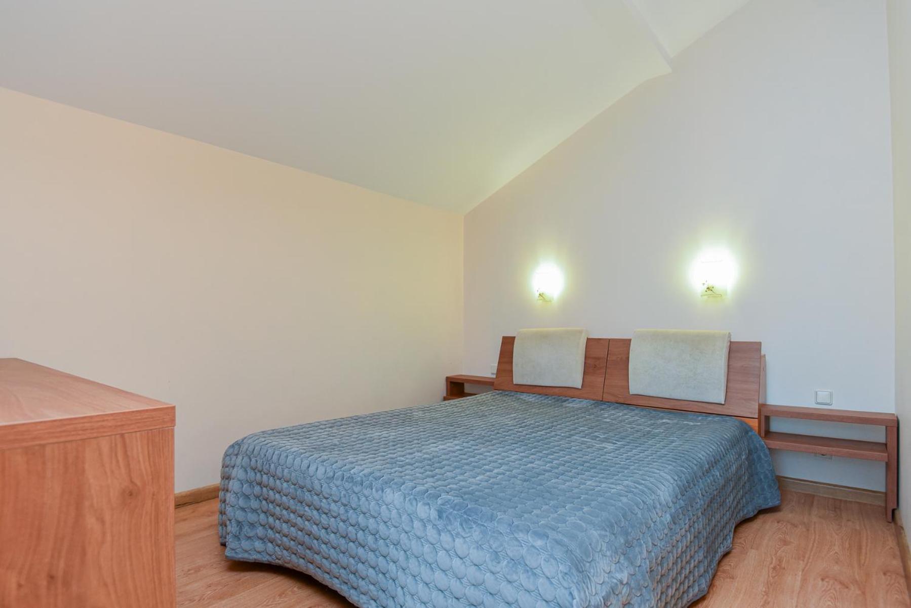 Double Room - Photo 8