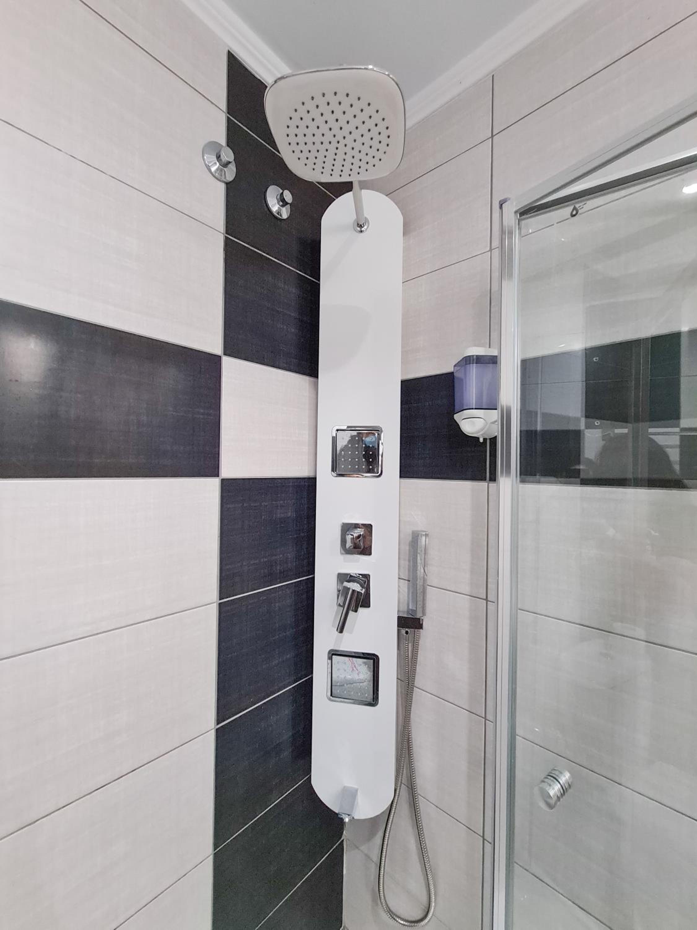 Triple Room - Photo 8