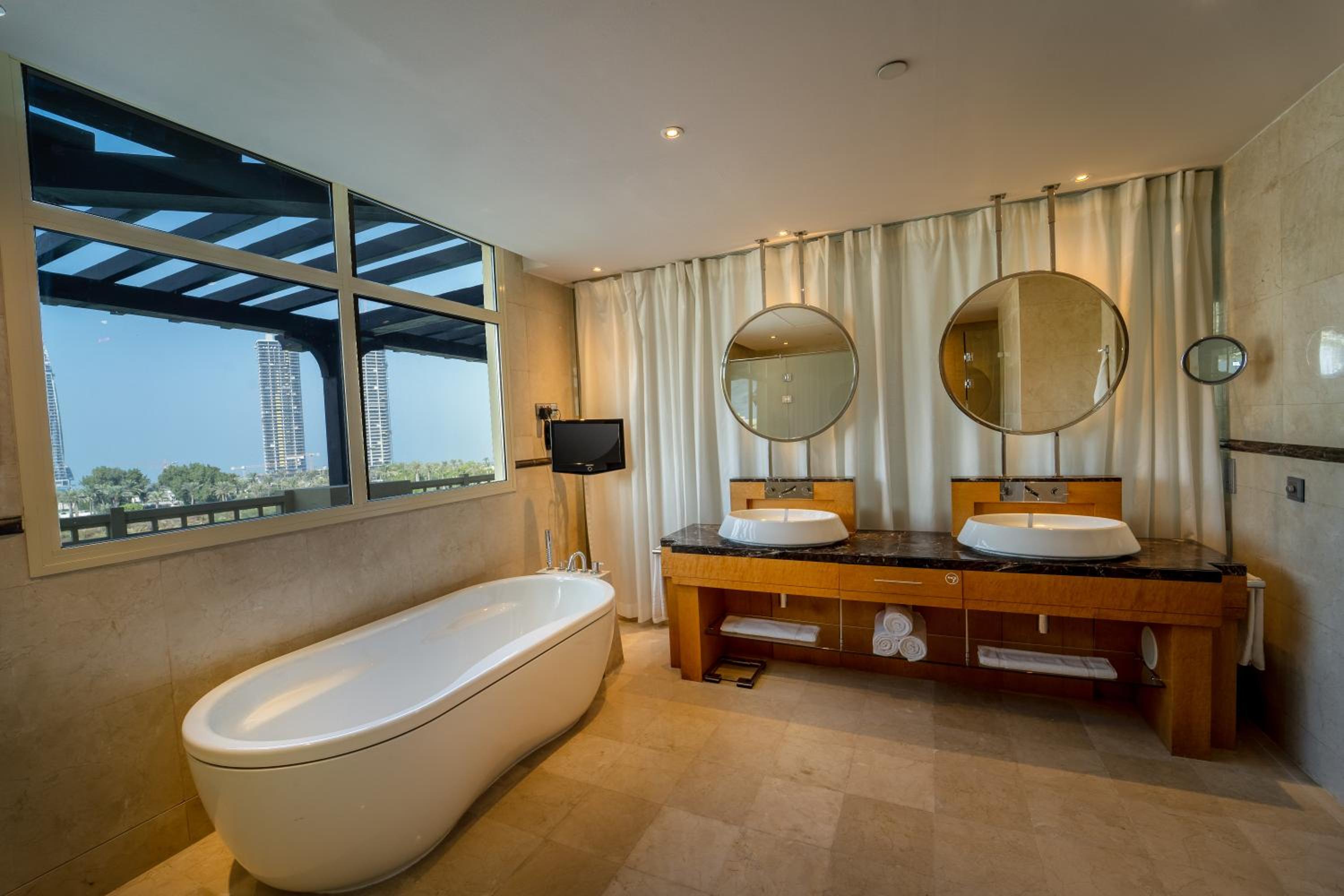 Al Mirqab Suite - Photo 8