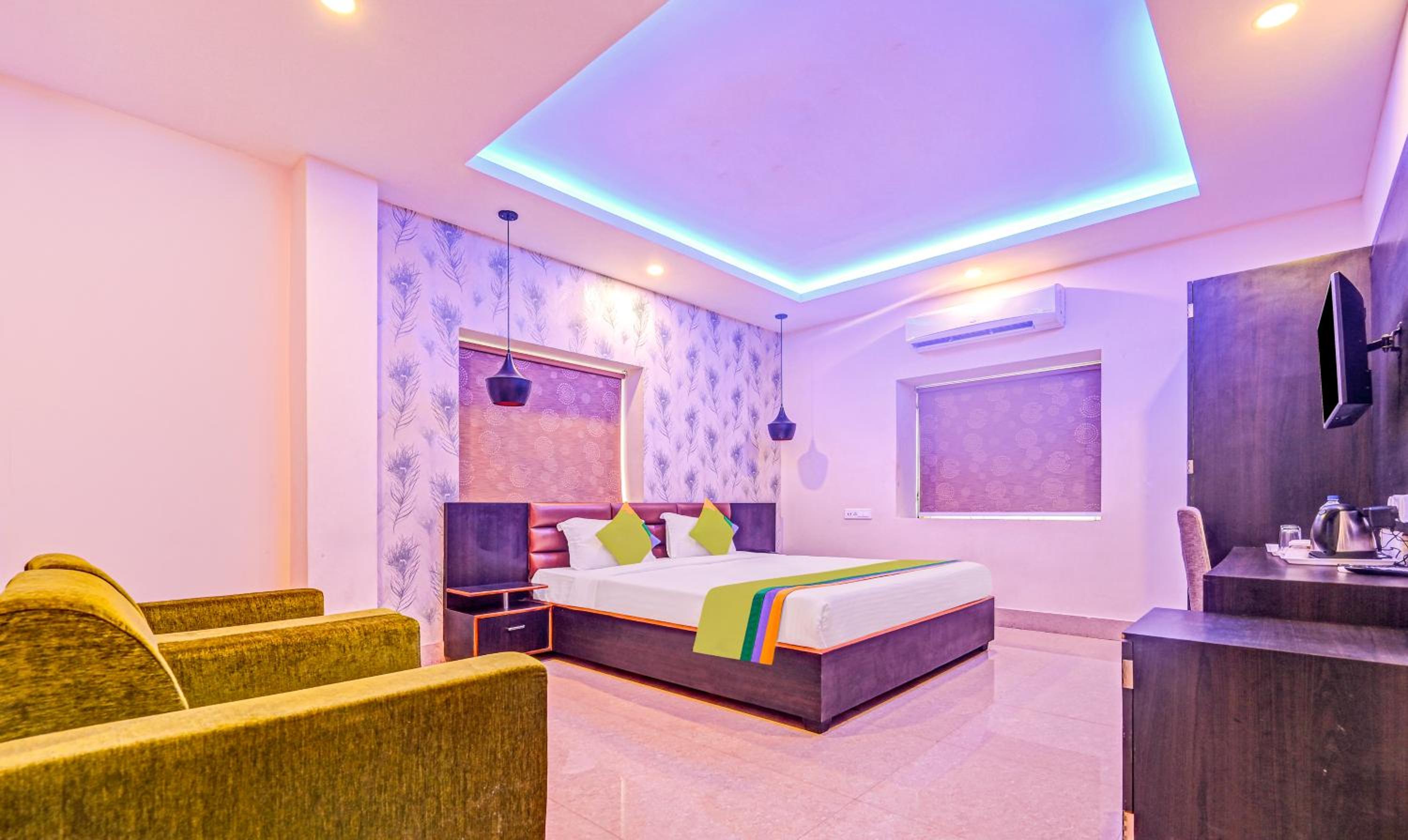 Deluxe Family Room photo 1