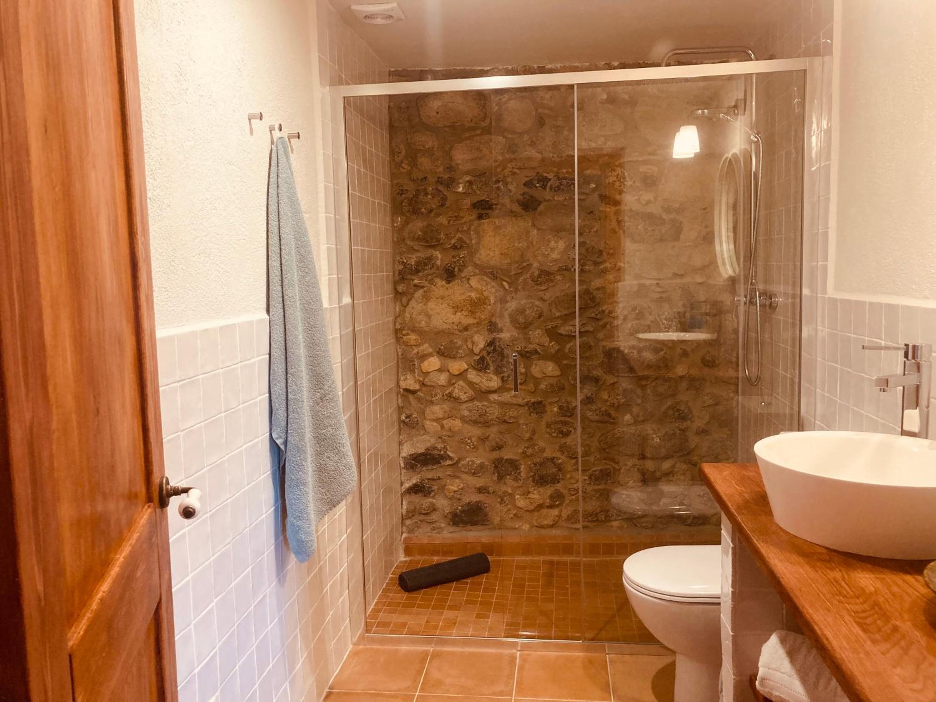 Double Room with Private Bathroom photo 2